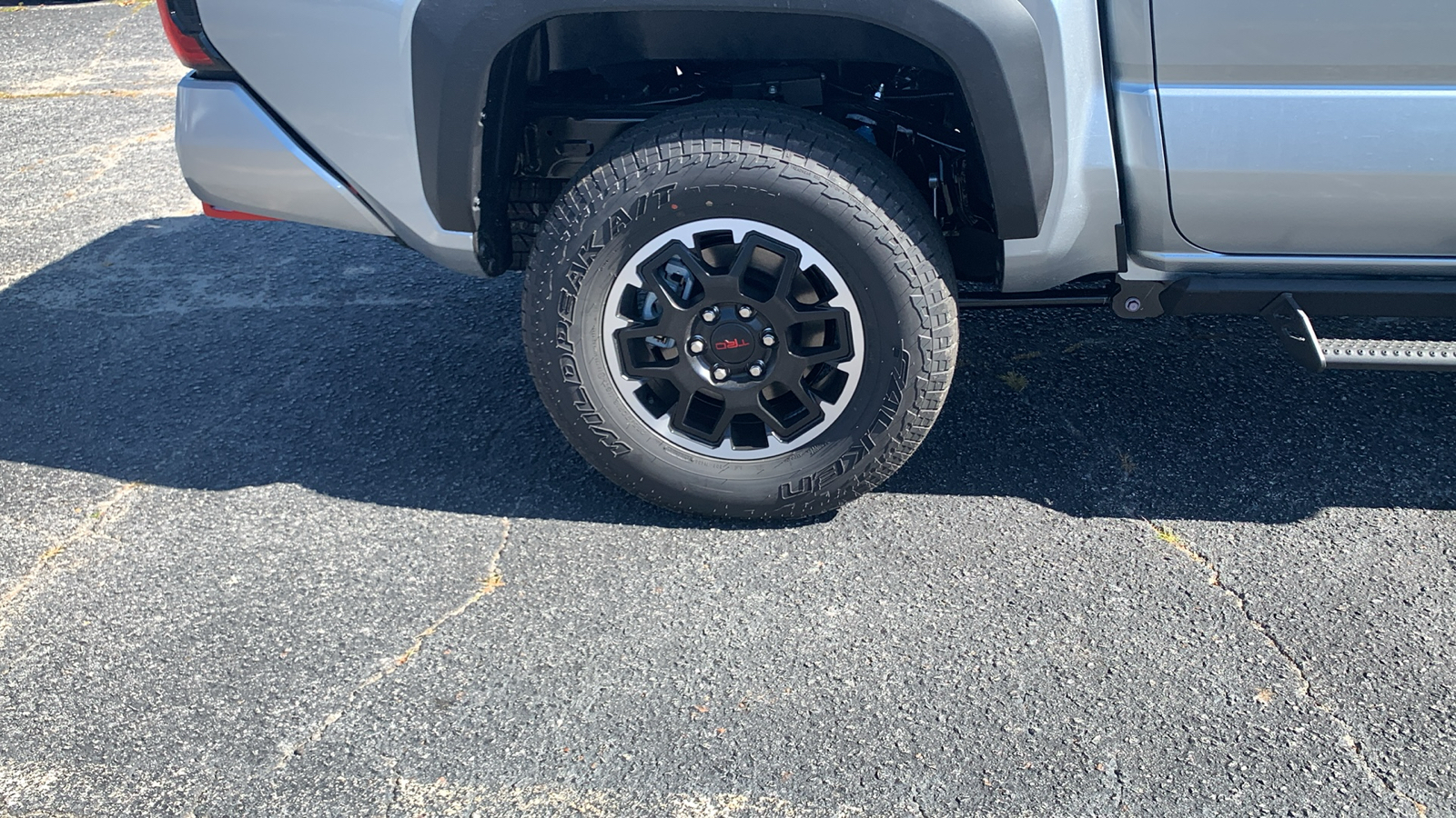 2024 Toyota Tacoma Hybrid TRD Off Road 10