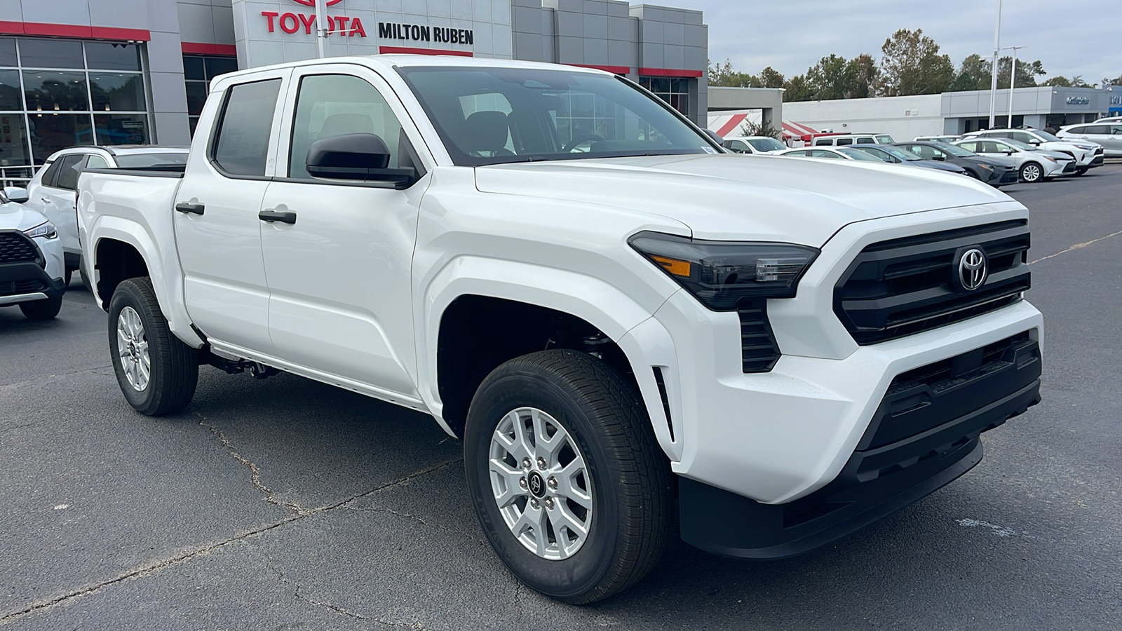 2024 Toyota Tacoma SR 2