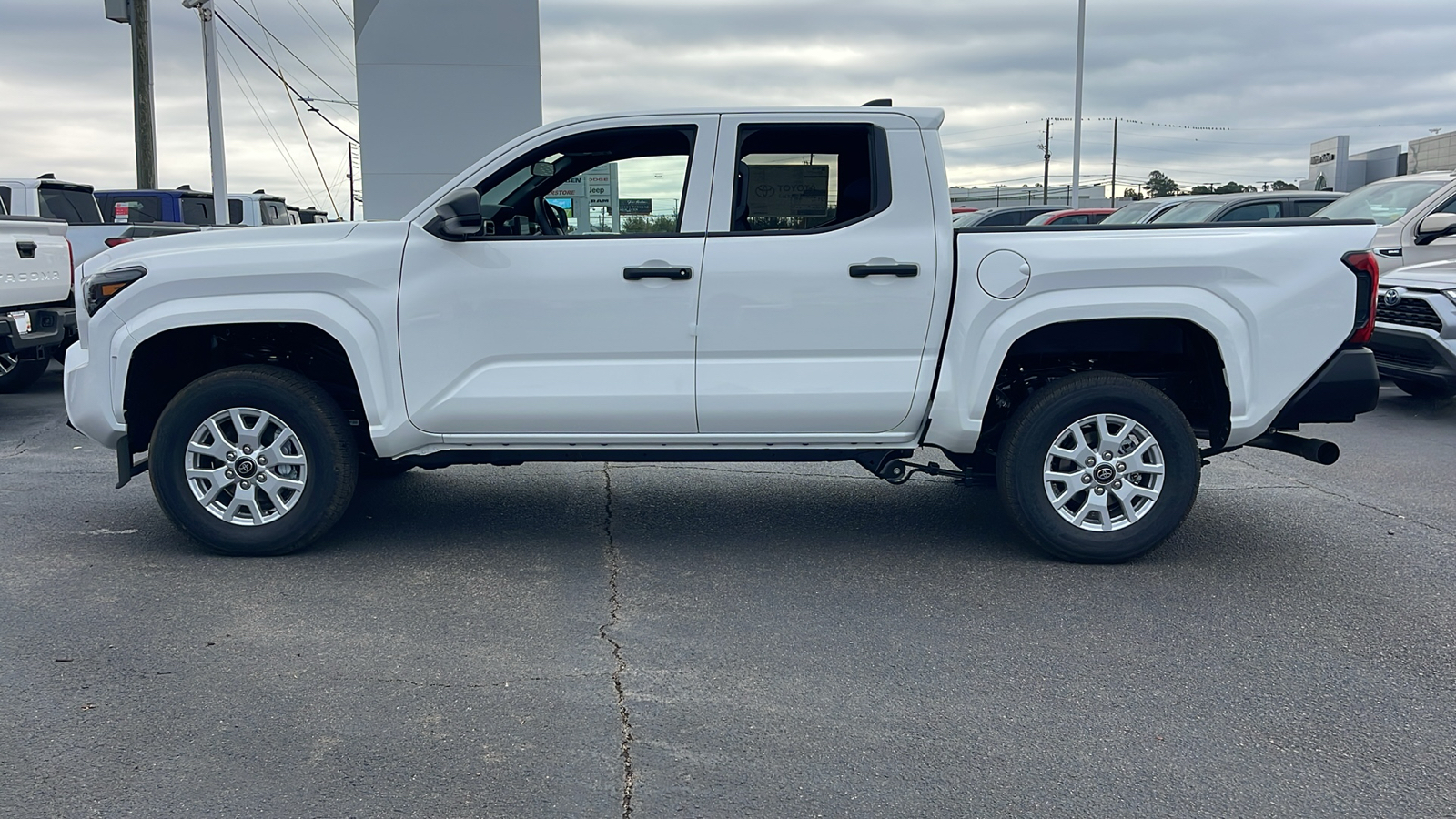 2024 Toyota Tacoma SR 5