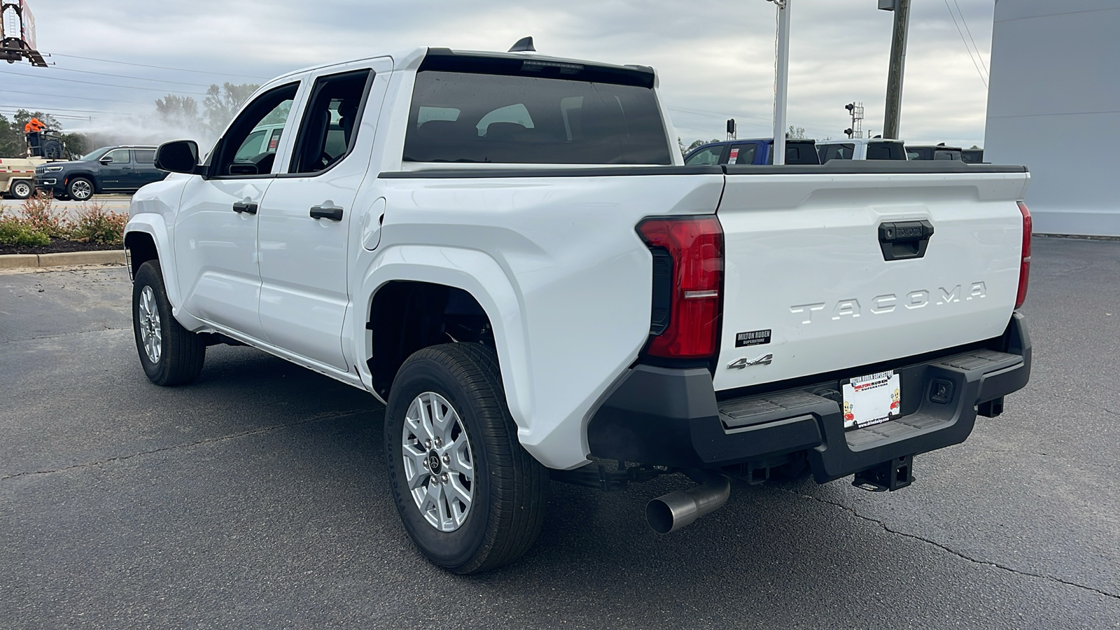 2024 Toyota Tacoma SR 6