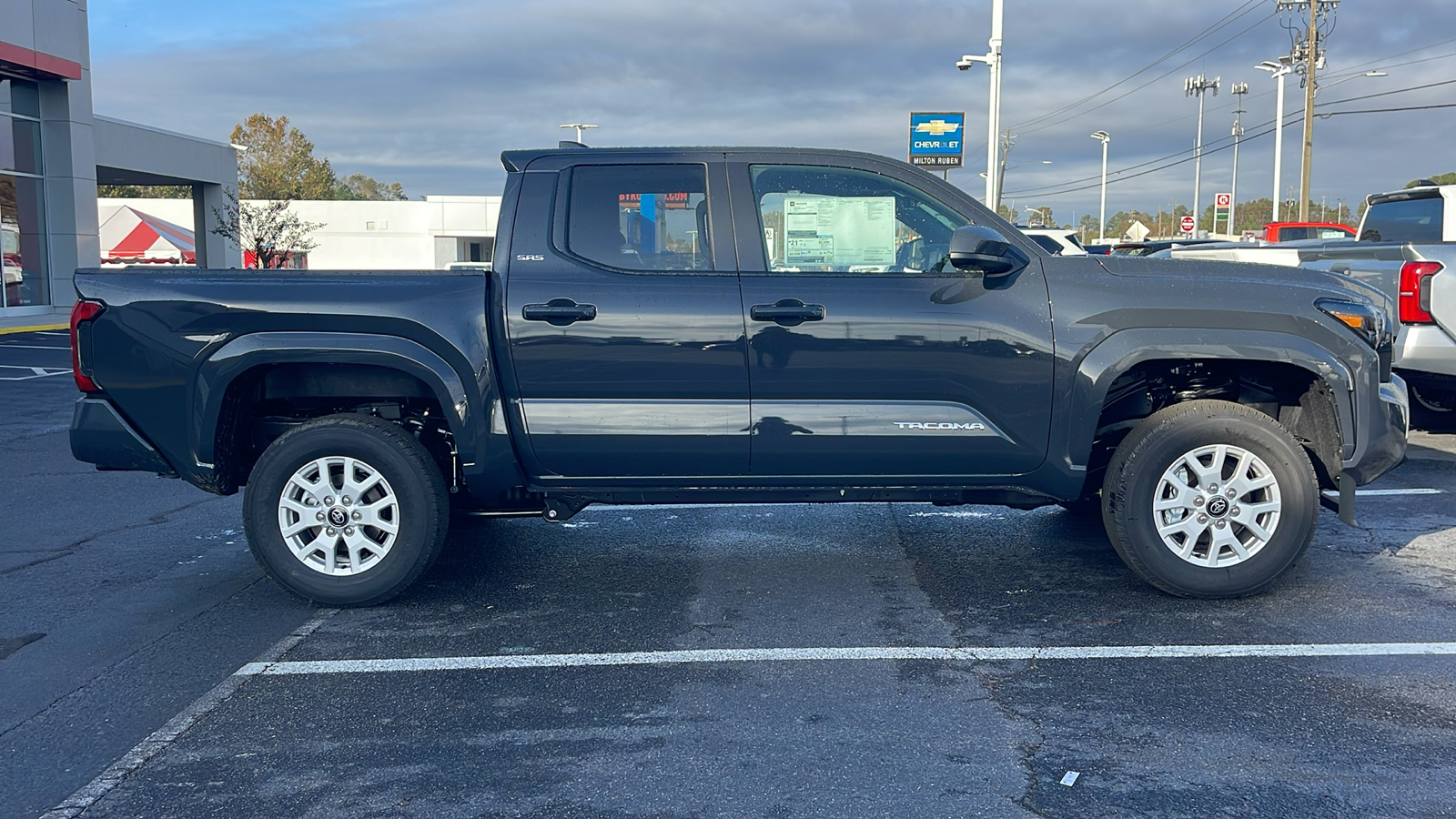 2024 Toyota Tacoma SR5 9