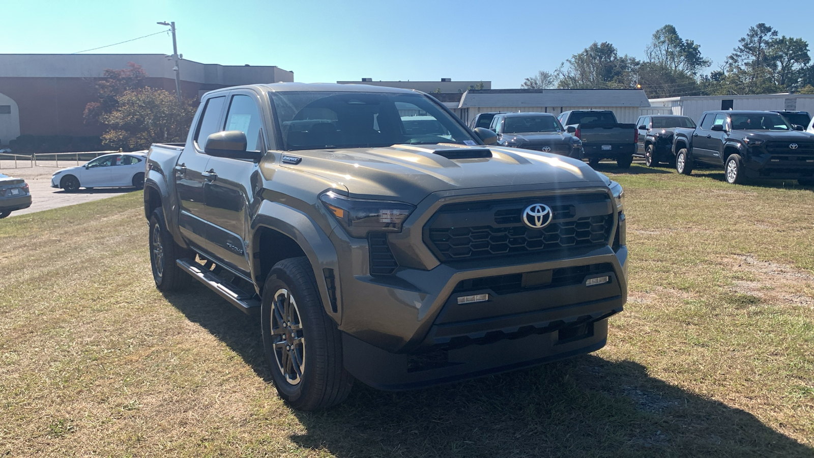 2024 Toyota Tacoma Hybrid TRD Sport 2