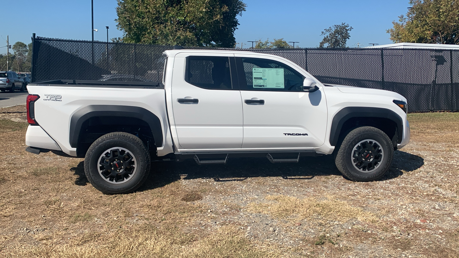 2024 Toyota Tacoma TRD Off-Road 9