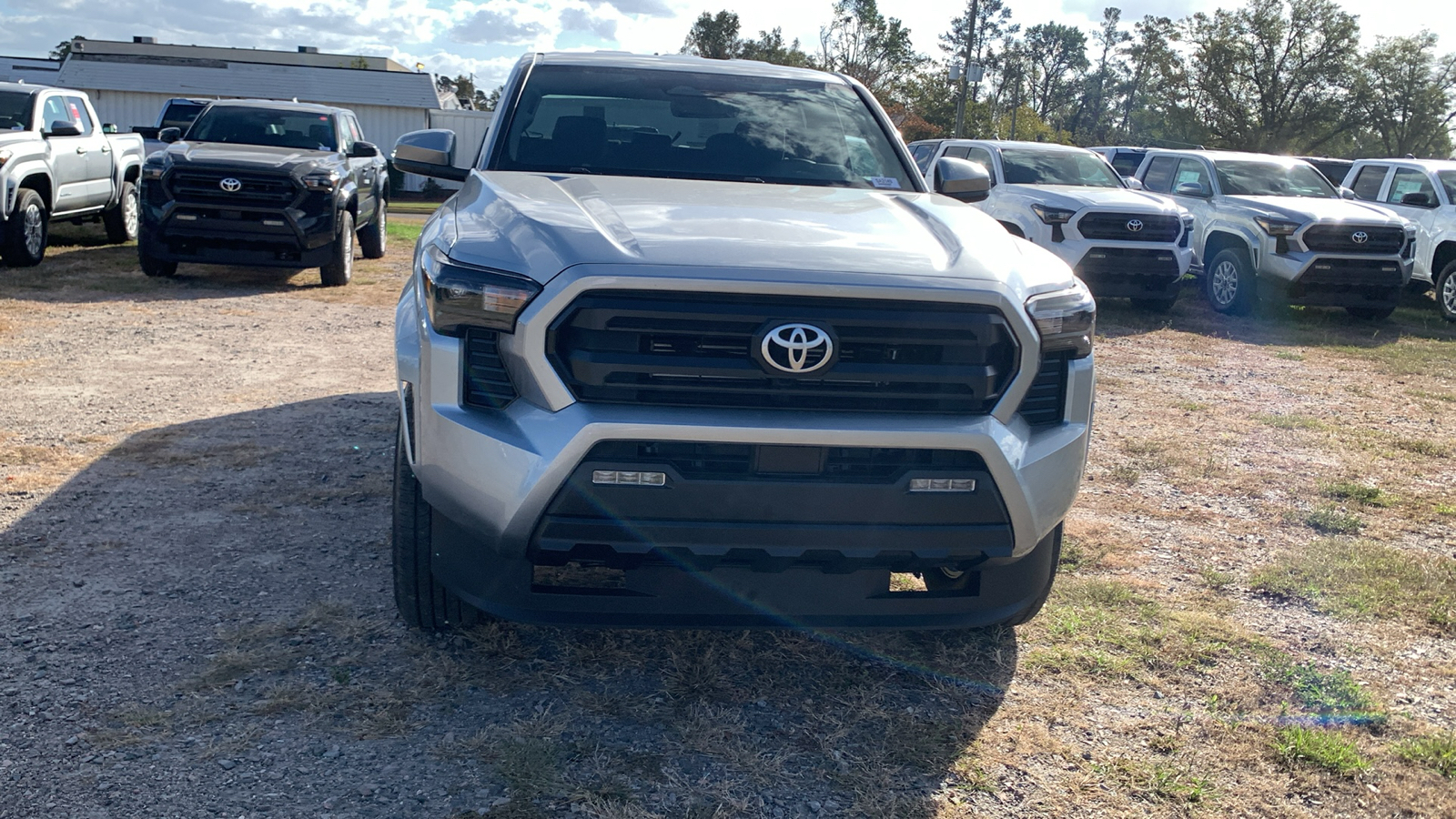 2024 Toyota Tacoma SR5 3