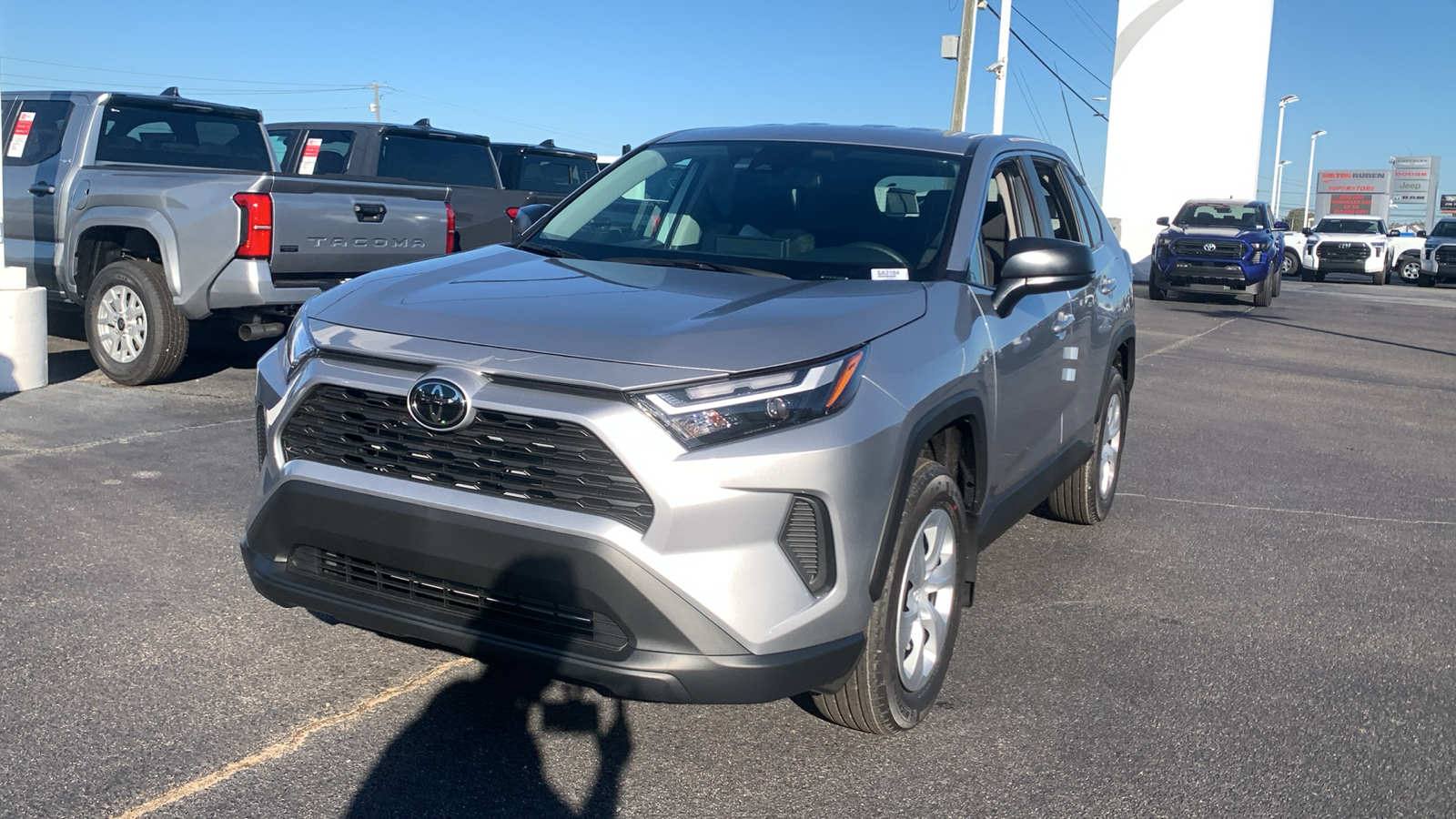 2024 Toyota RAV4 LE 4