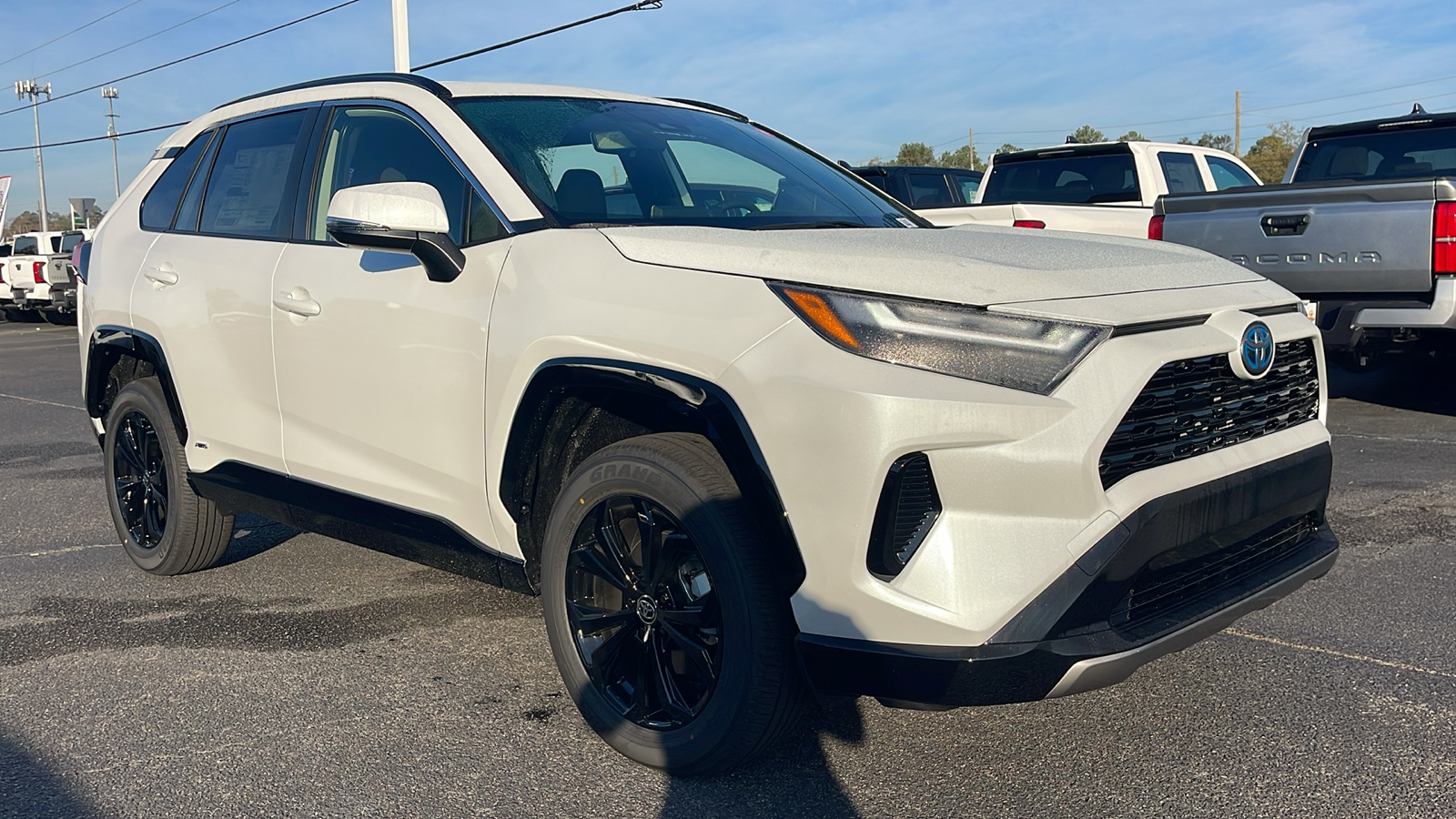 2024 Toyota RAV4 Hybrid SE 2