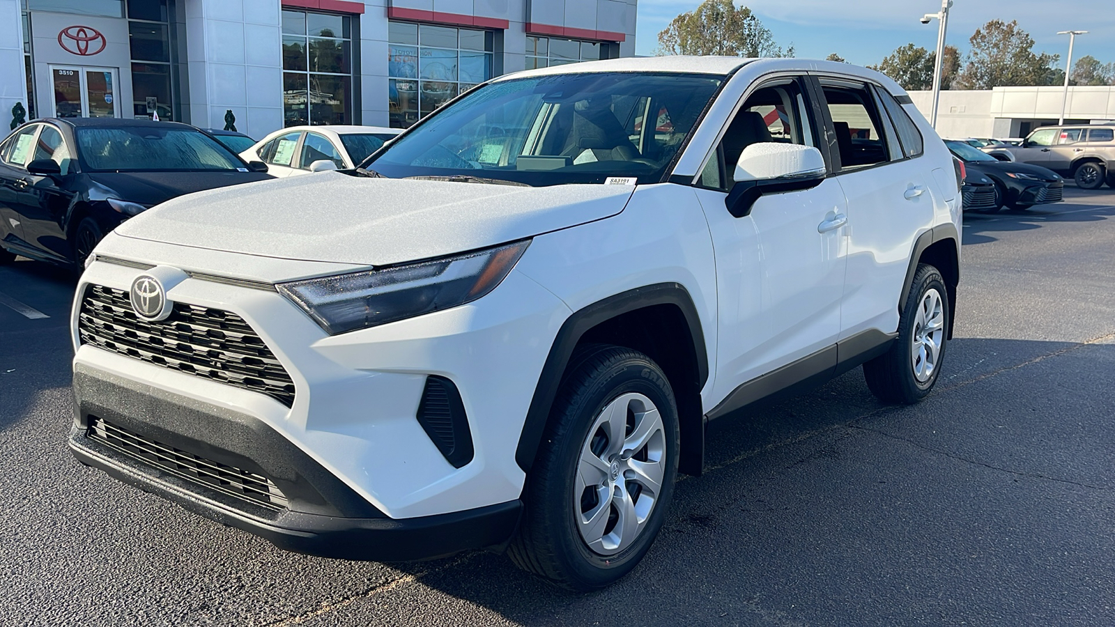 2024 Toyota RAV4 LE 4