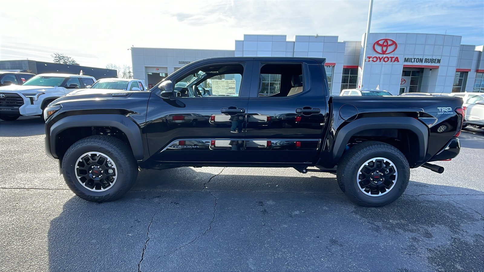 2024 Toyota Tacoma Hybrid TRD Off Road 5