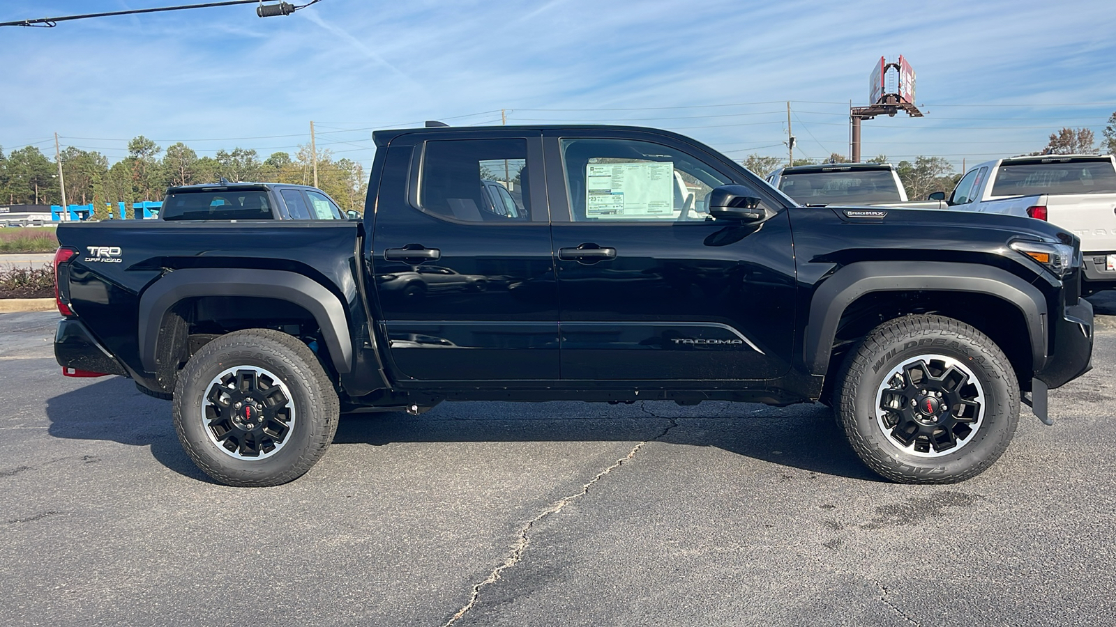 2024 Toyota Tacoma Hybrid TRD Off Road 9