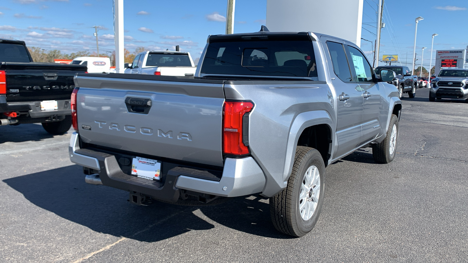 2024 Toyota Tacoma SR5 8