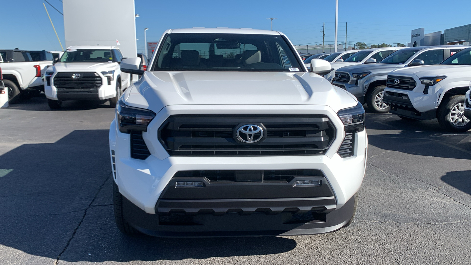 2024 Toyota Tacoma SR5 3