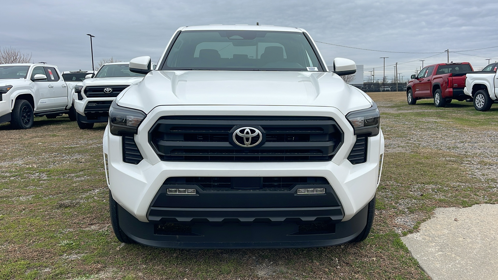 2024 Toyota Tacoma SR5 3