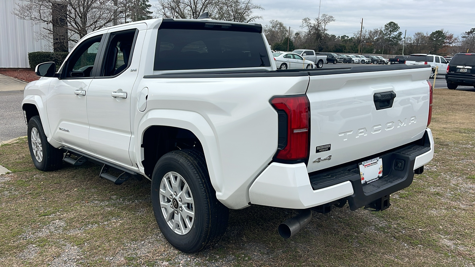 2024 Toyota Tacoma SR5 6