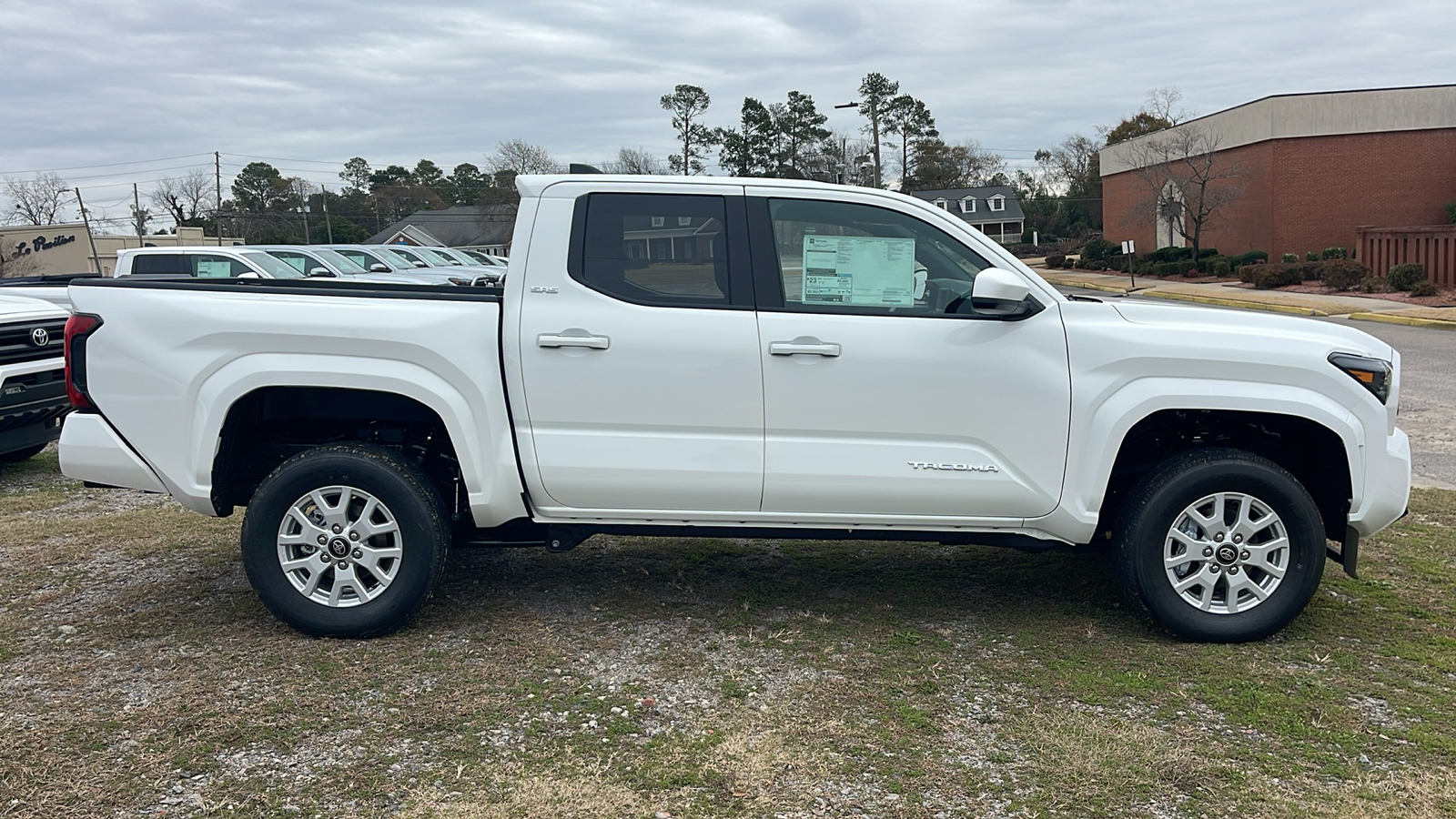 2024 Toyota Tacoma SR5 9