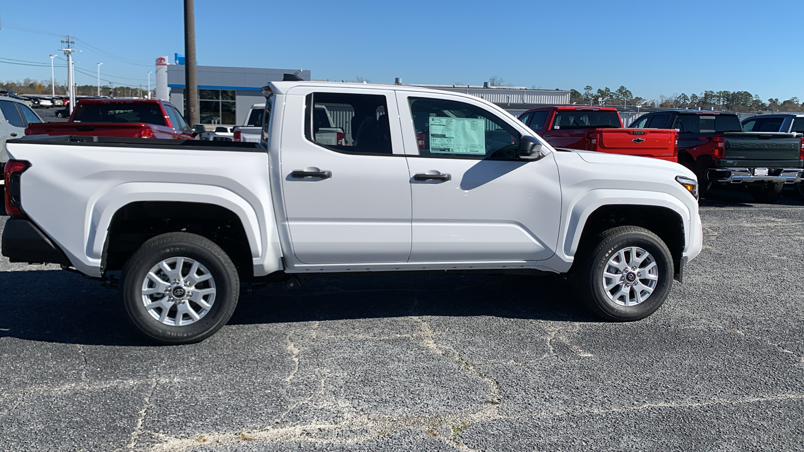 2024 Toyota Tacoma SR 8