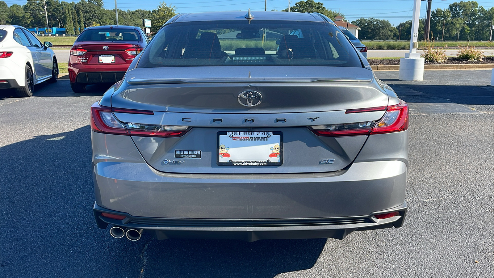 2025 Toyota Camry SE 7