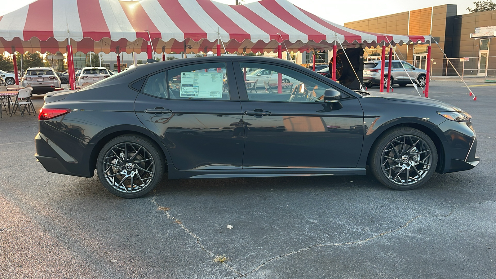 2025 Toyota Camry SE 9