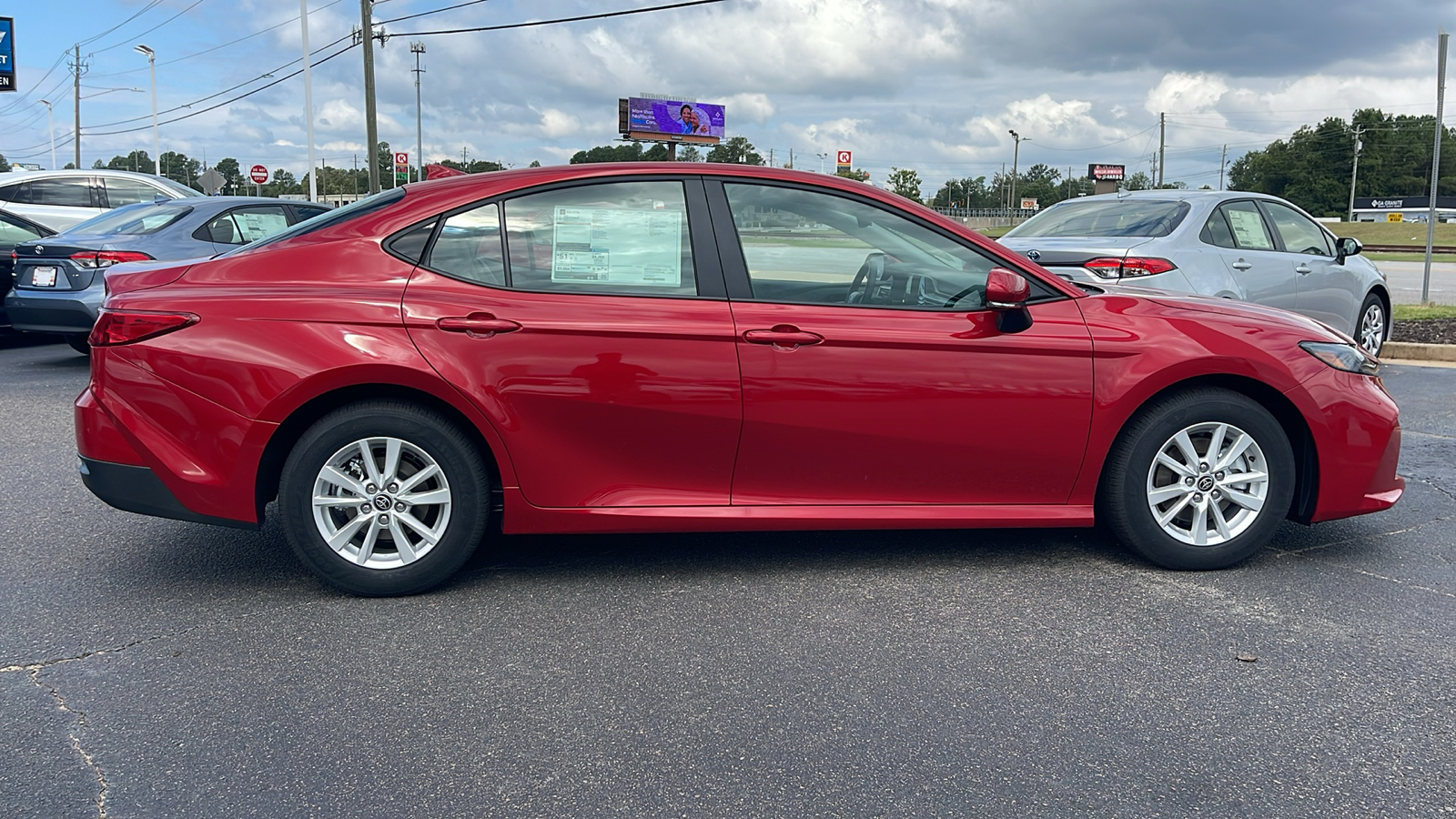 2025 Toyota Camry LE 9