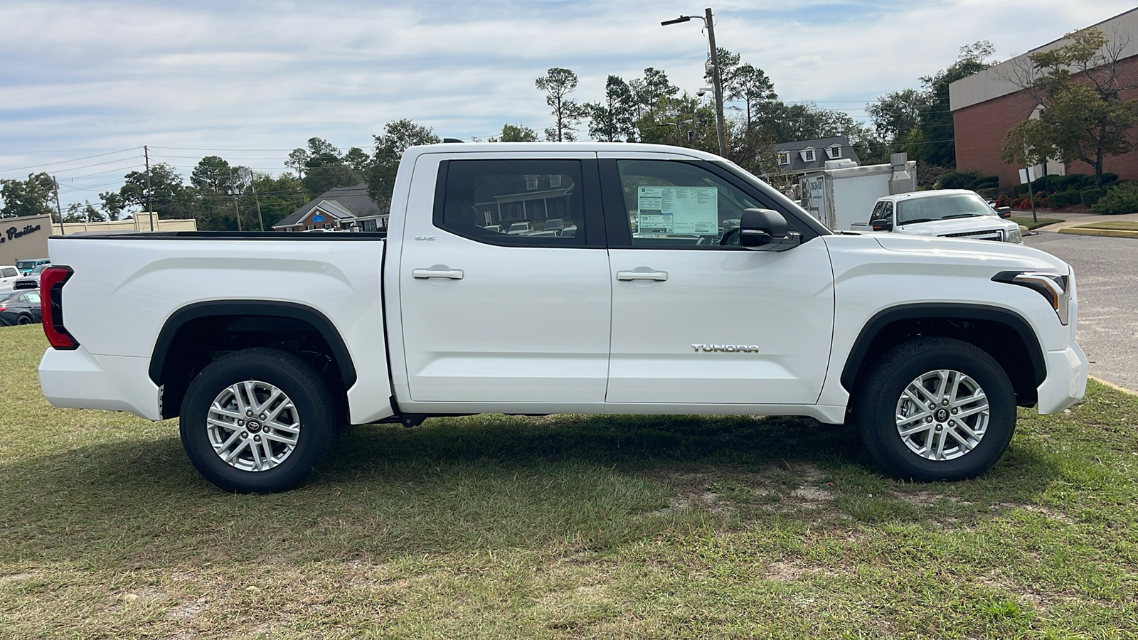 2025 Toyota Tundra SR5 9