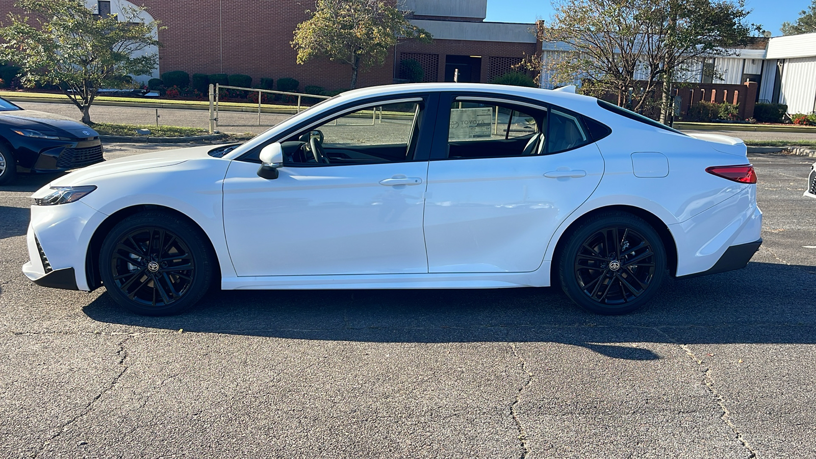 2025 Toyota Camry SE 5