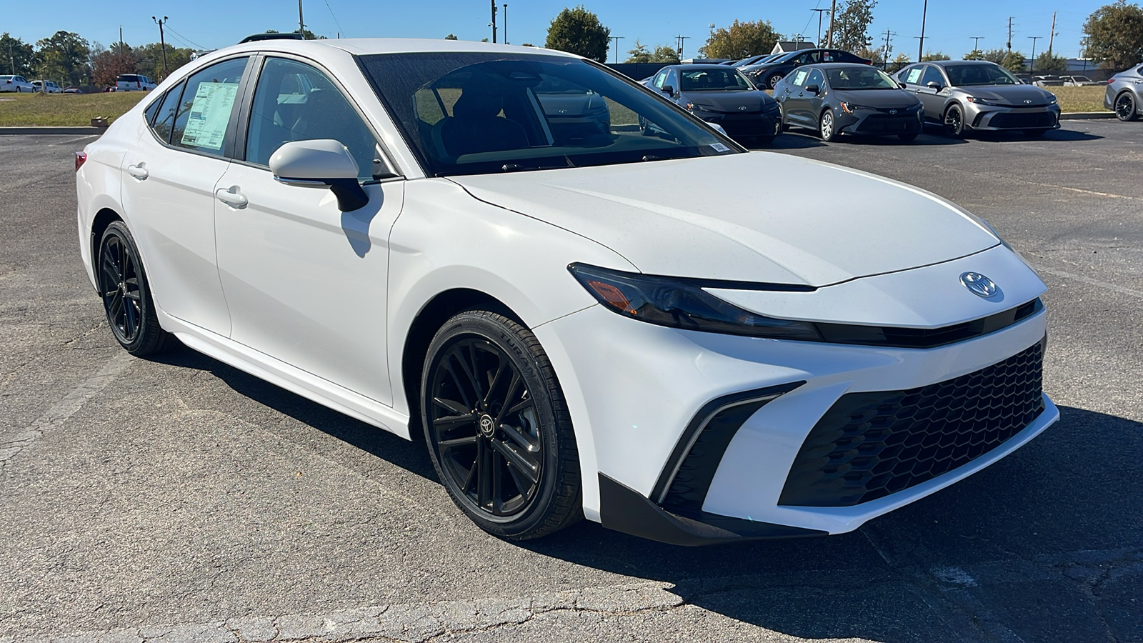 2025 Toyota Camry SE 2