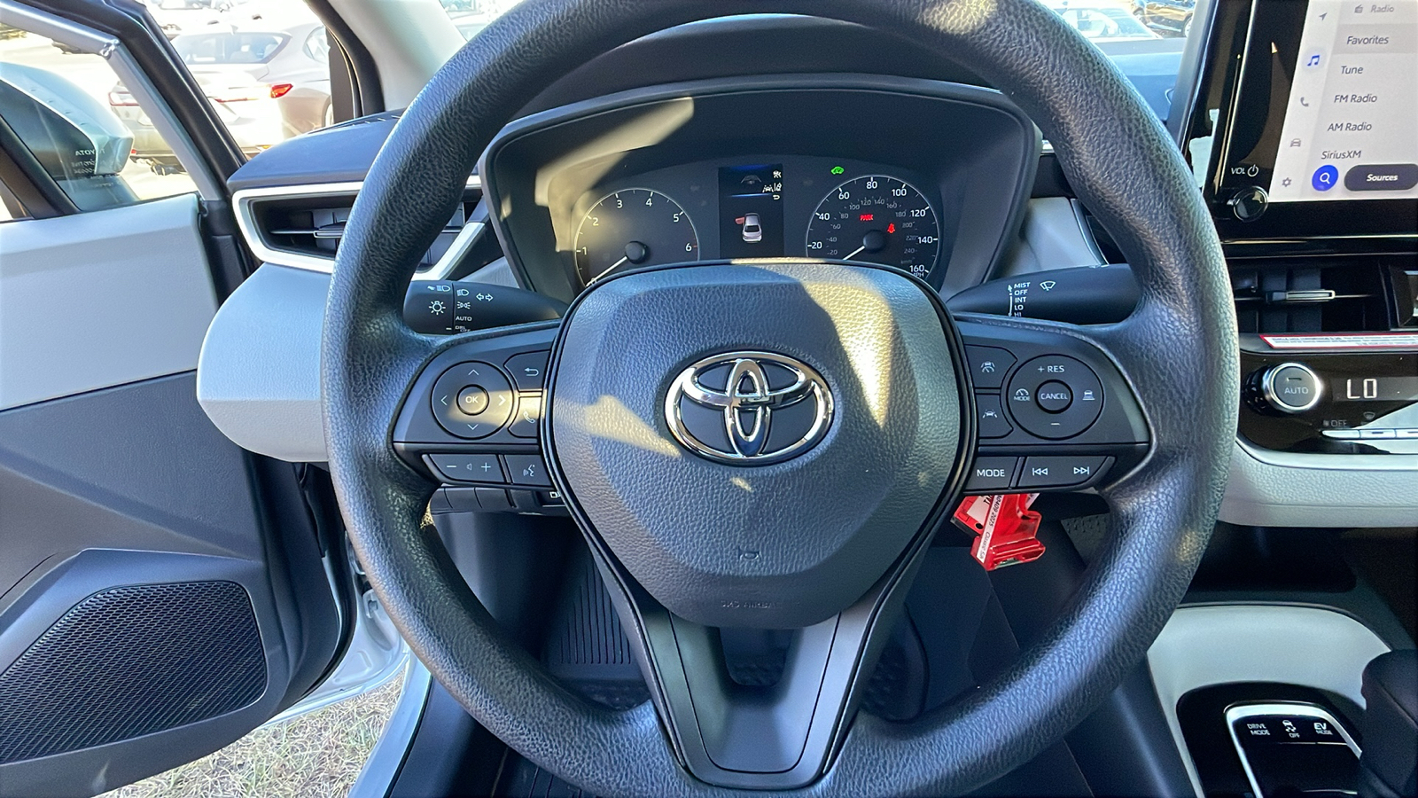 2025 Toyota Corolla Hybrid LE 21