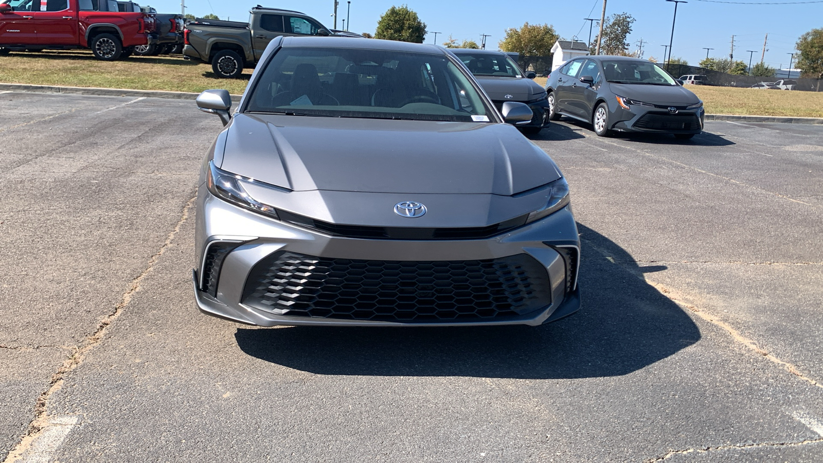 2025 Toyota Camry SE 3