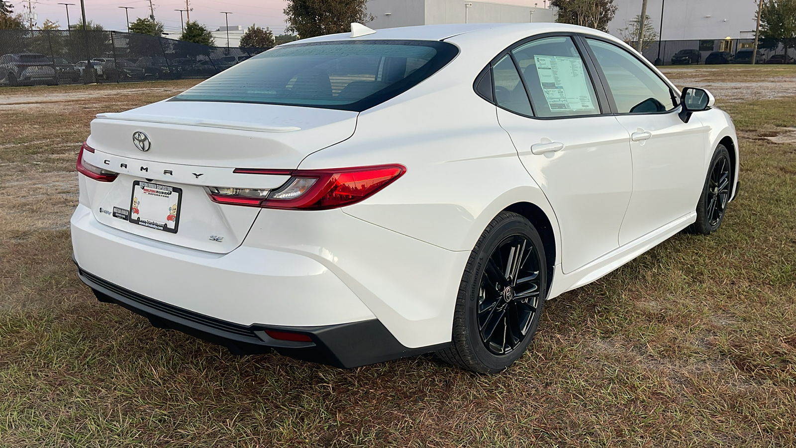 2025 Toyota Camry SE 8