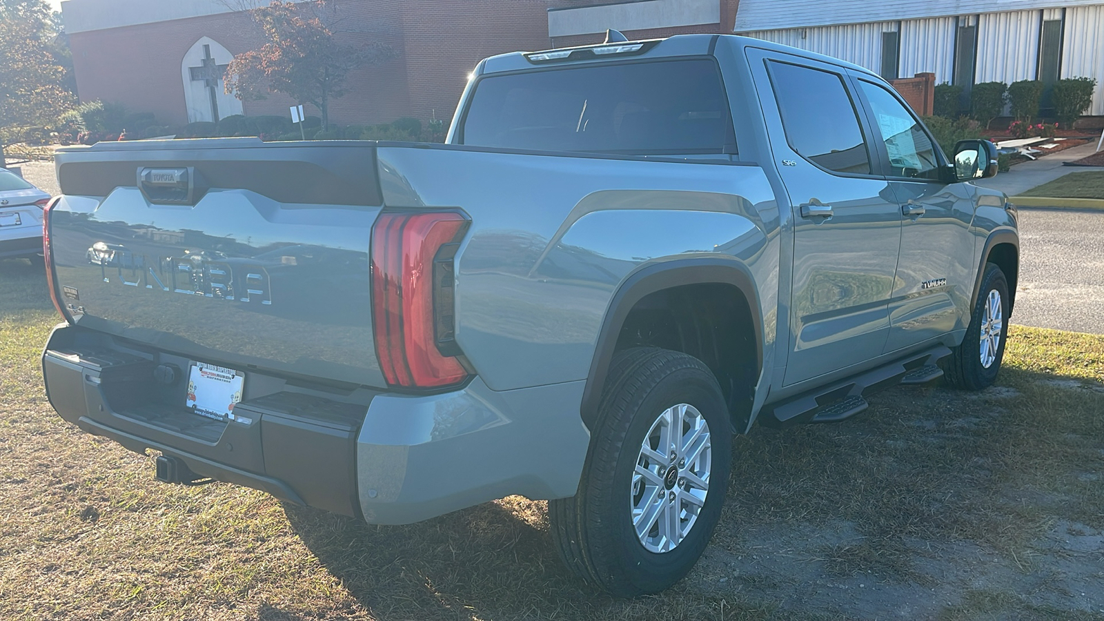 2025 Toyota Tundra SR5 8