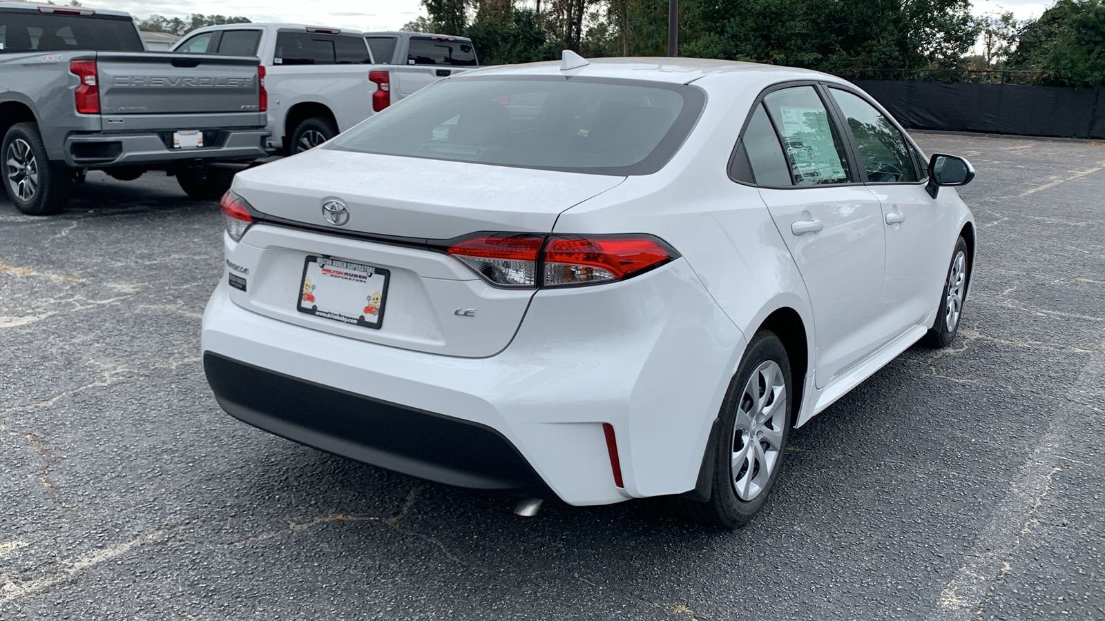 2025 Toyota Corolla LE 8