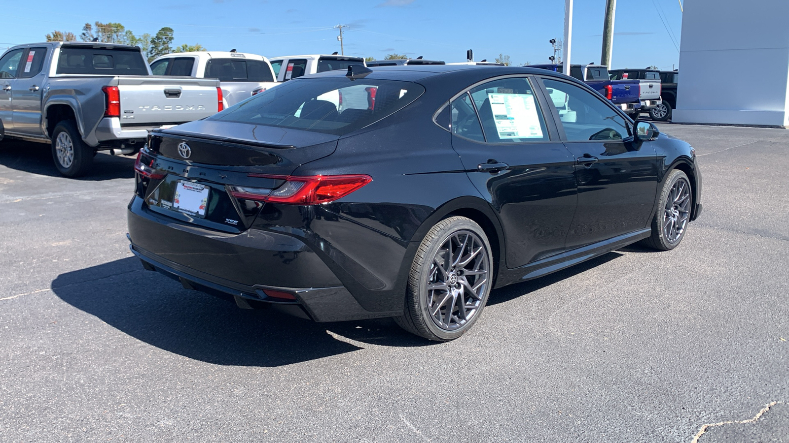 2025 Toyota Camry XSE 8