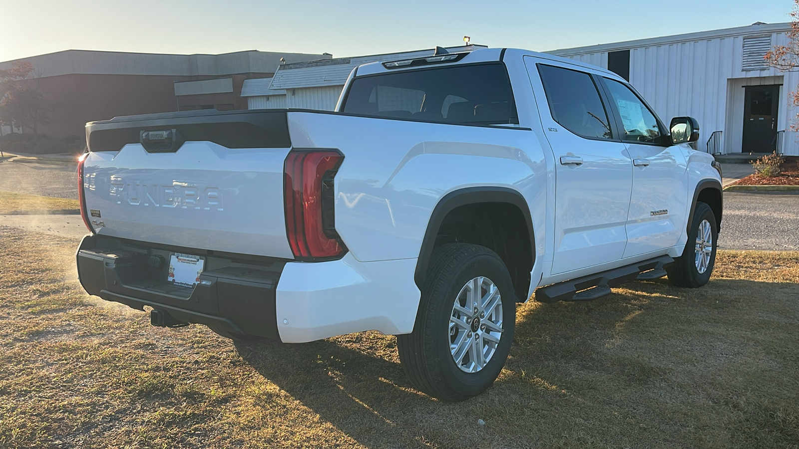 2025 Toyota Tundra SR5 8