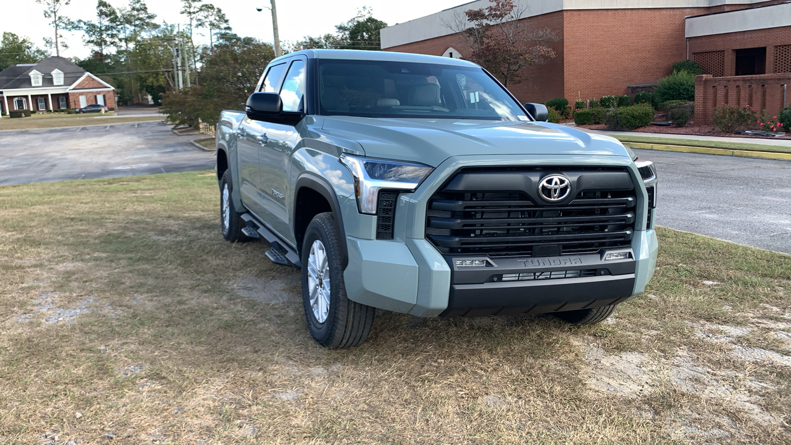 2025 Toyota Tundra SR5 2