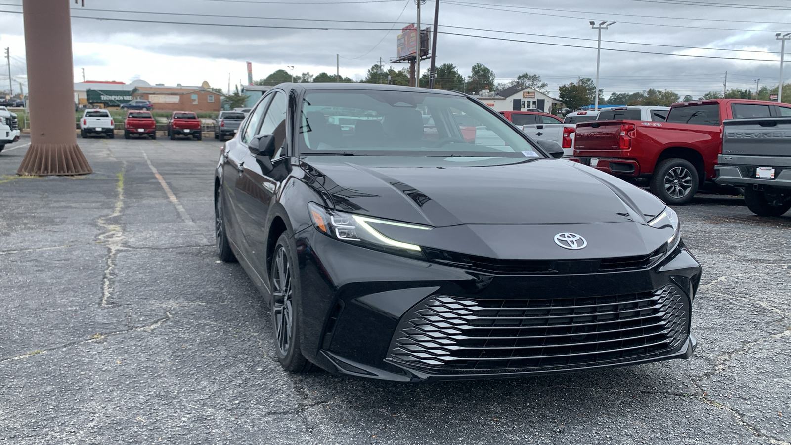 2025 Toyota Camry XLE 2