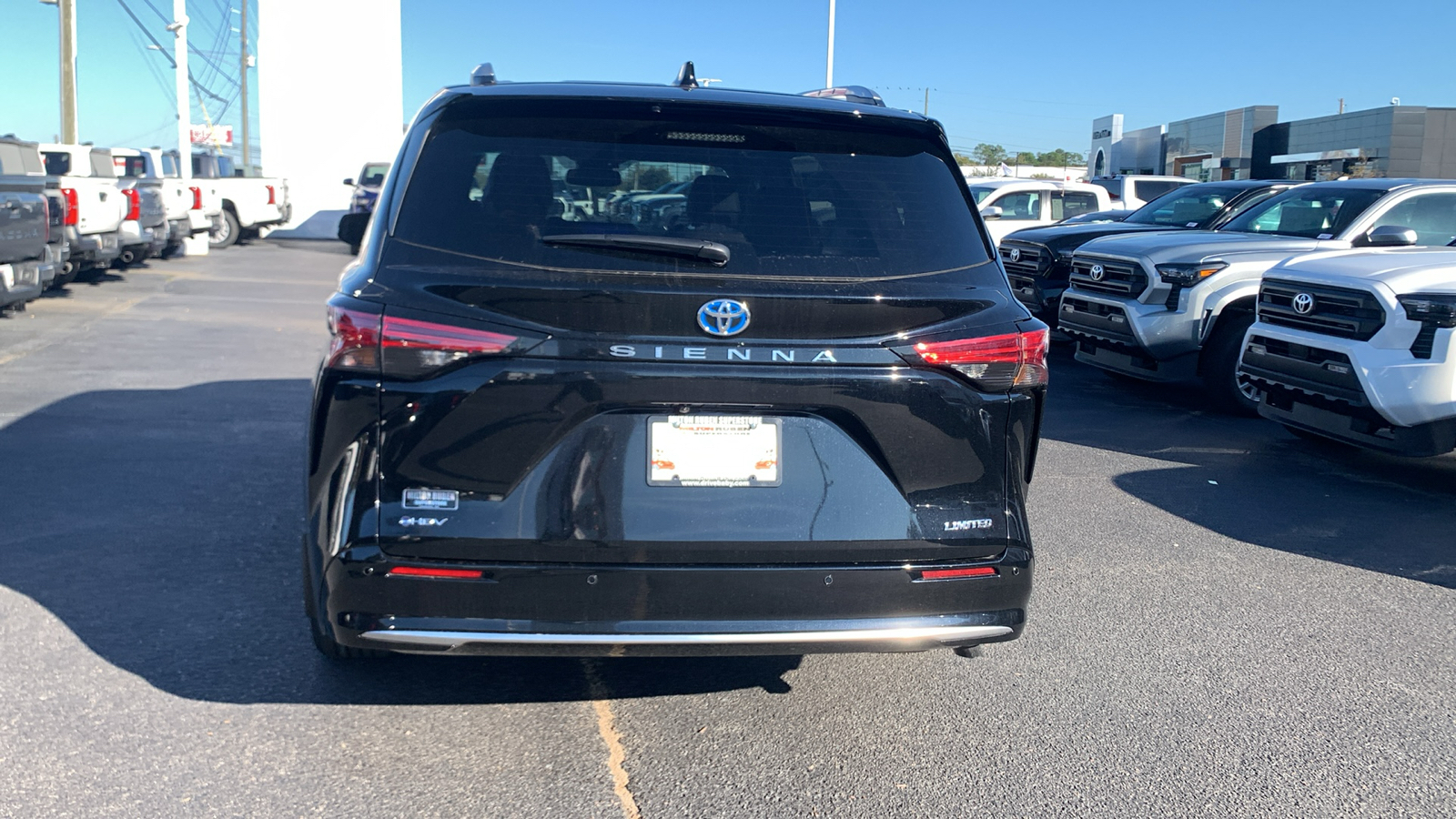 2025 Toyota Sienna Limited 7