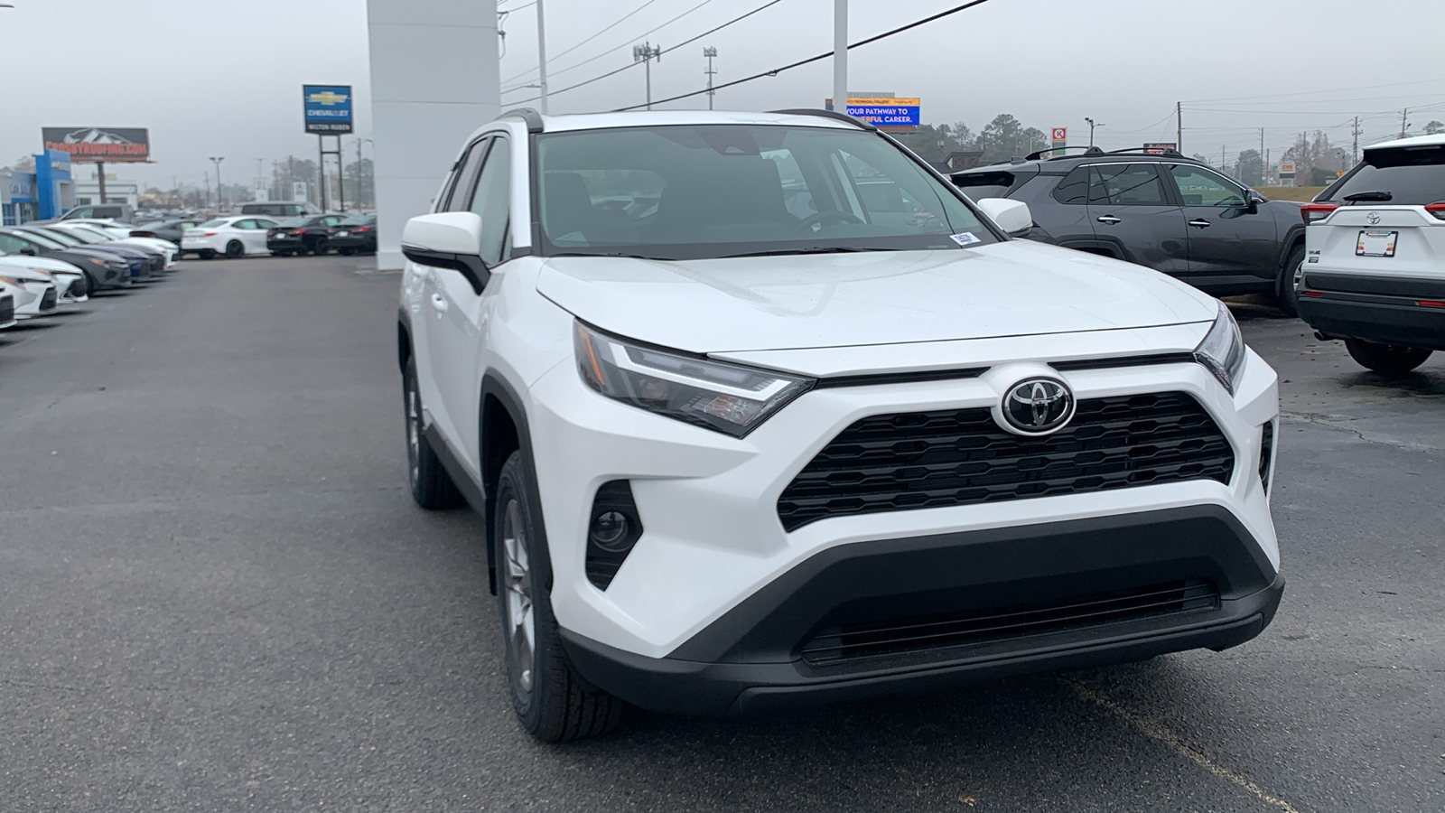 2025 Toyota RAV4 Hybrid XLE 2