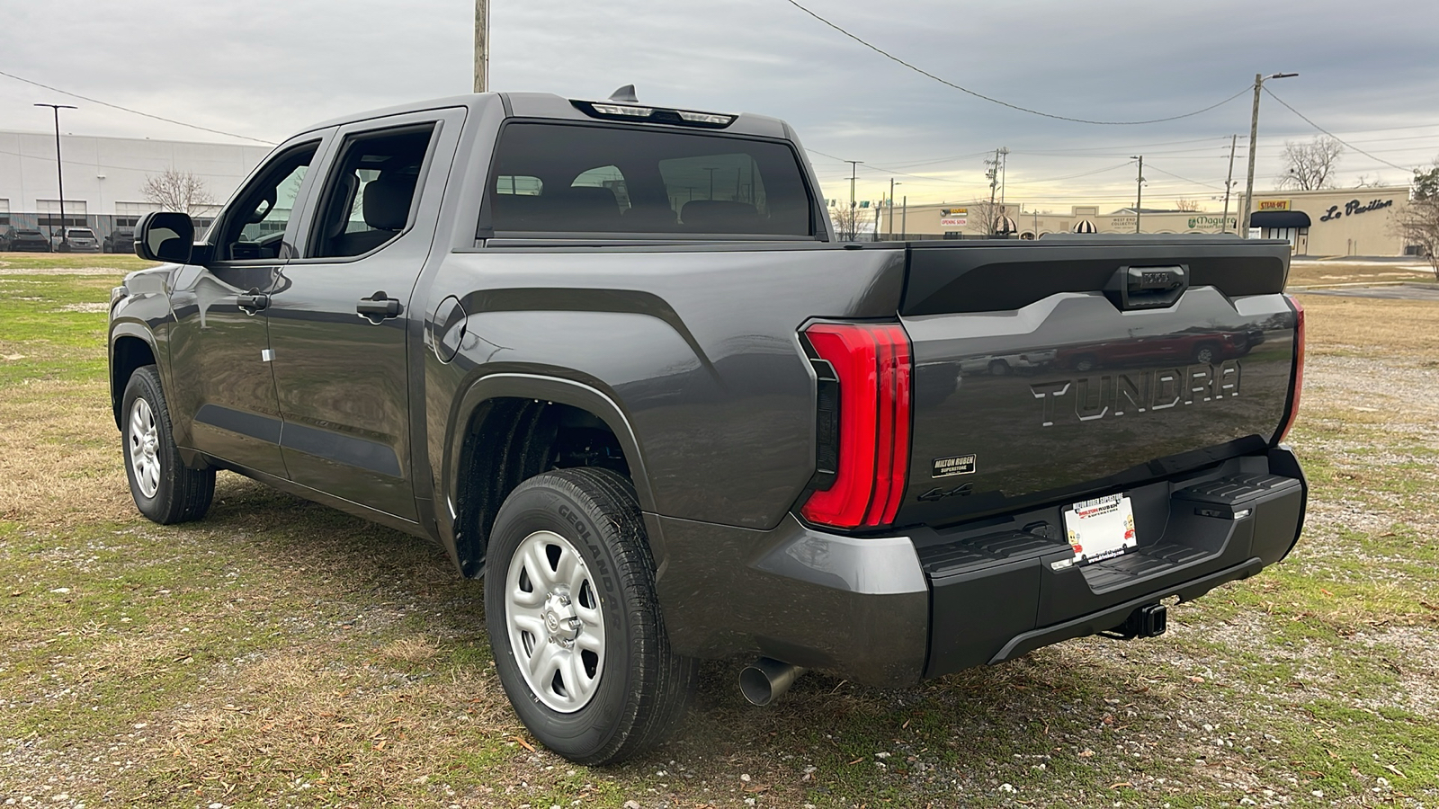 2025 Toyota Tundra SR 6