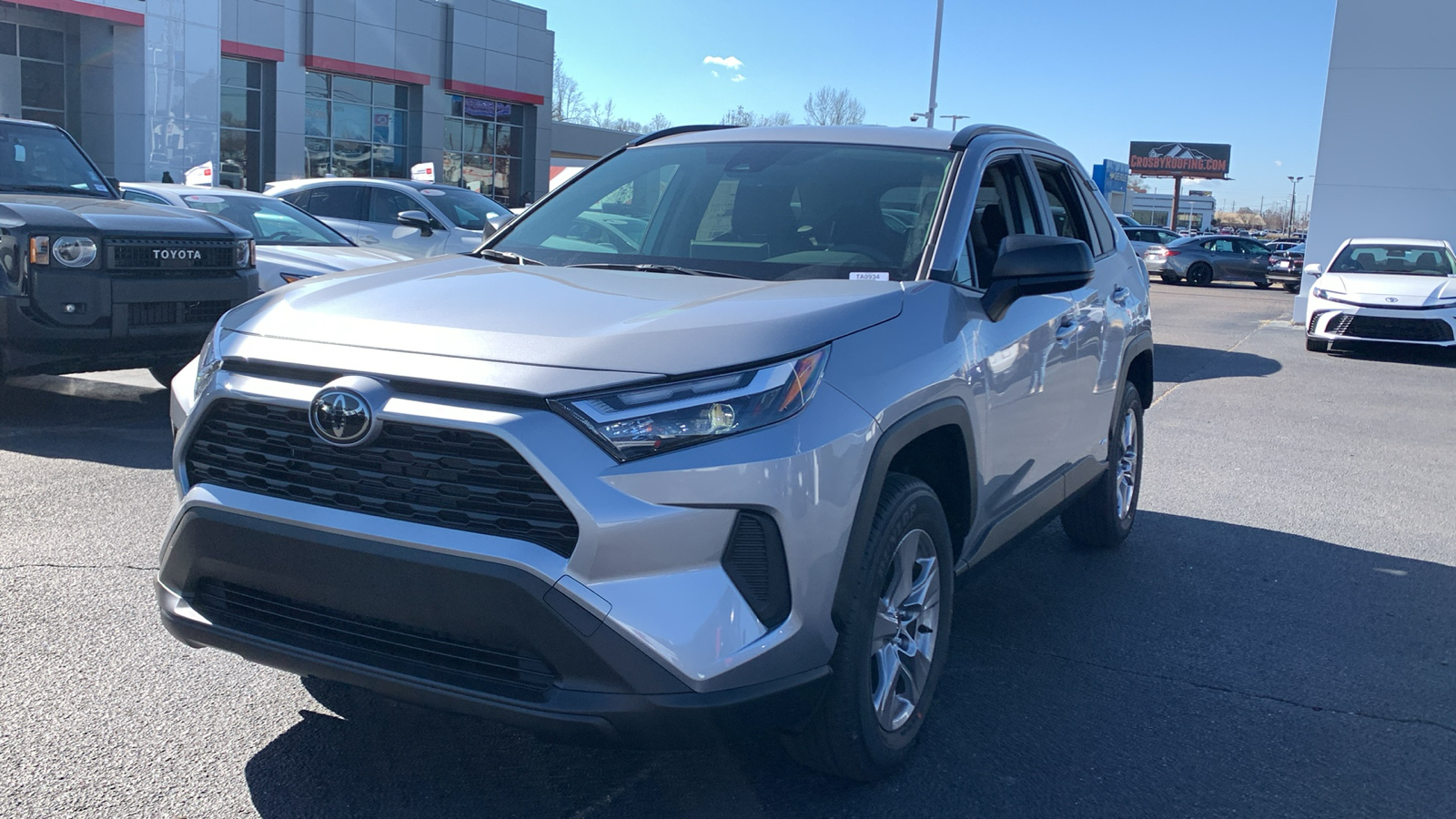 2025 Toyota RAV4 Hybrid LE 4