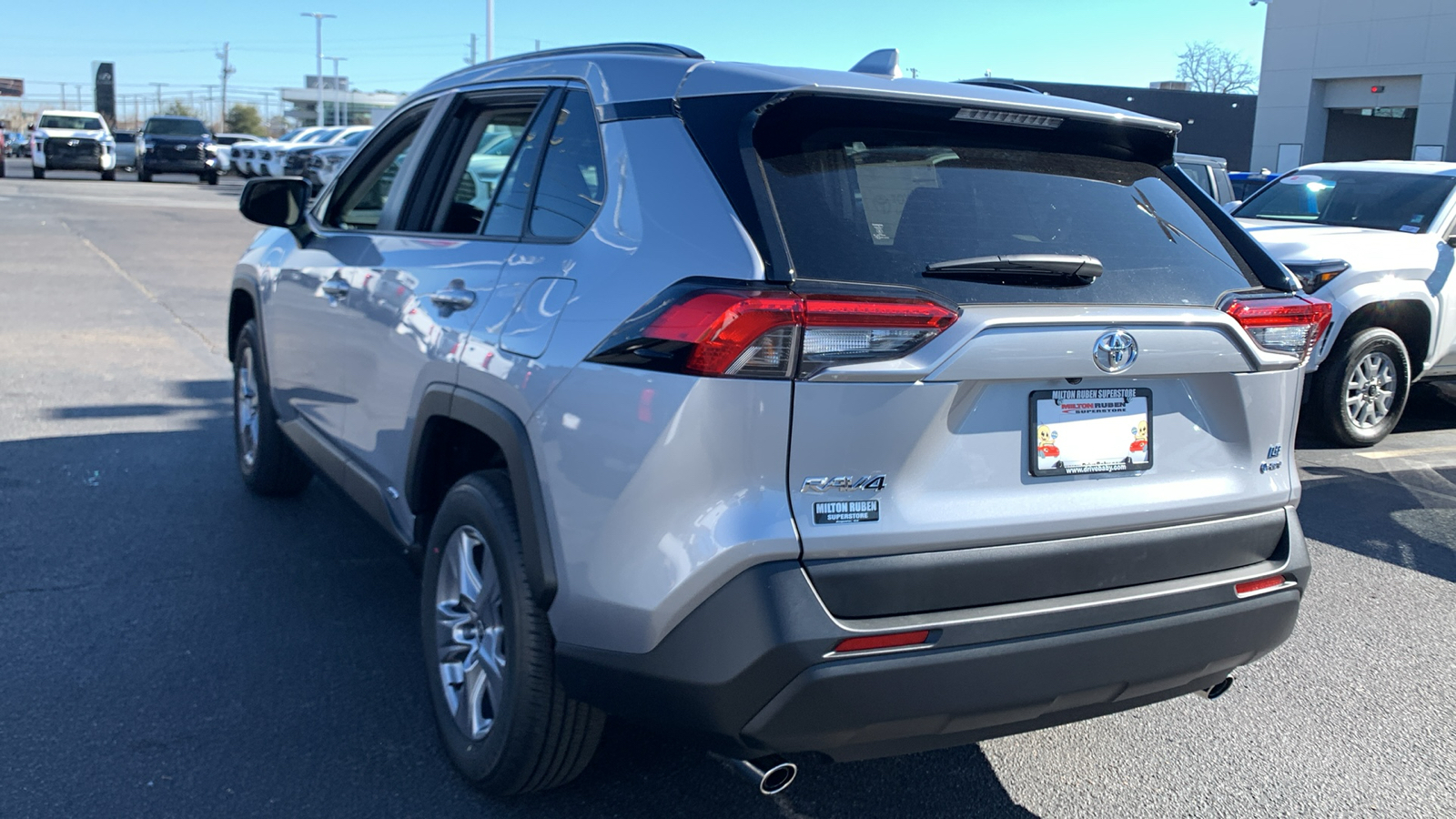 2025 Toyota RAV4 Hybrid LE 6