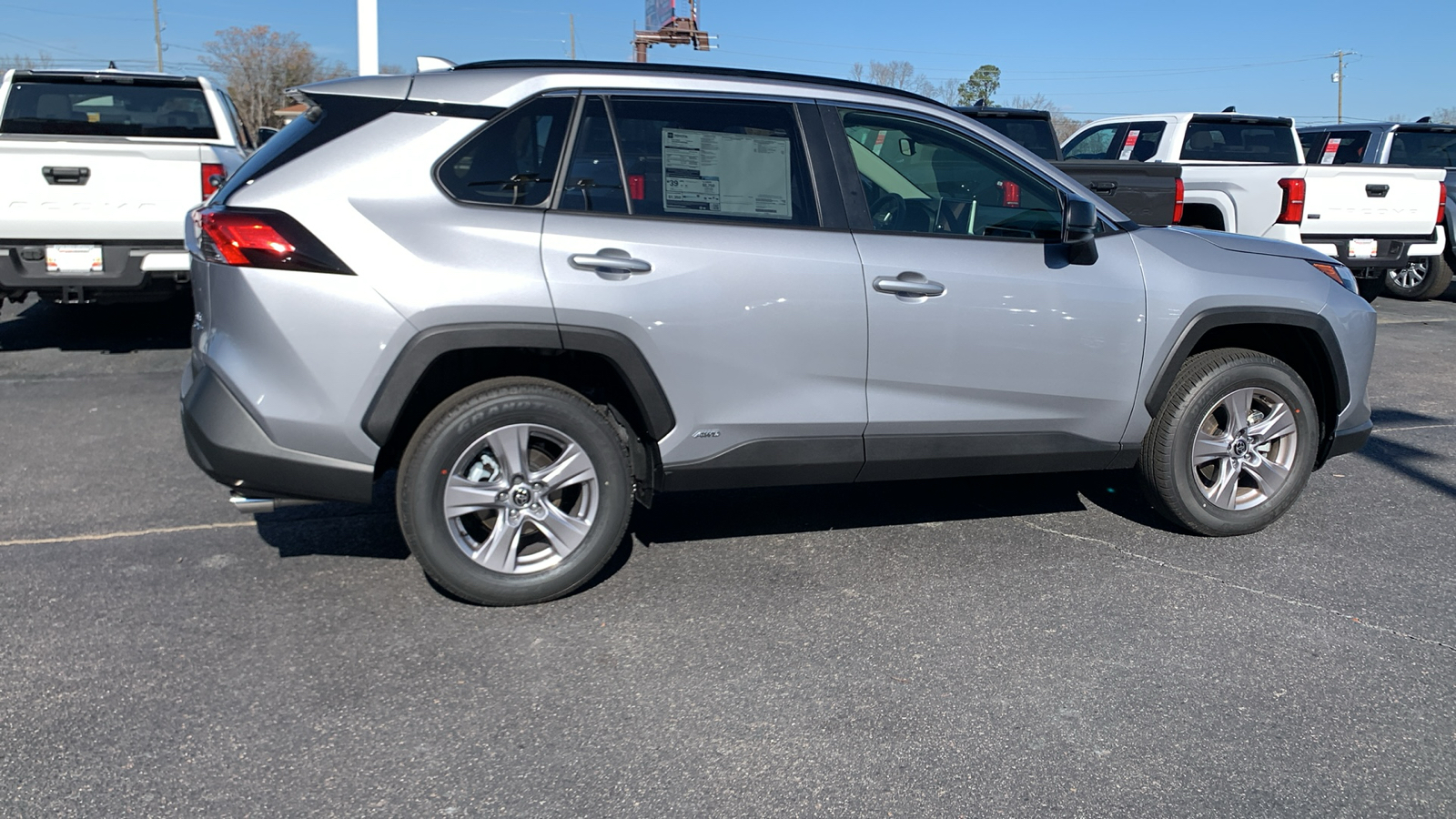 2025 Toyota RAV4 Hybrid LE 9