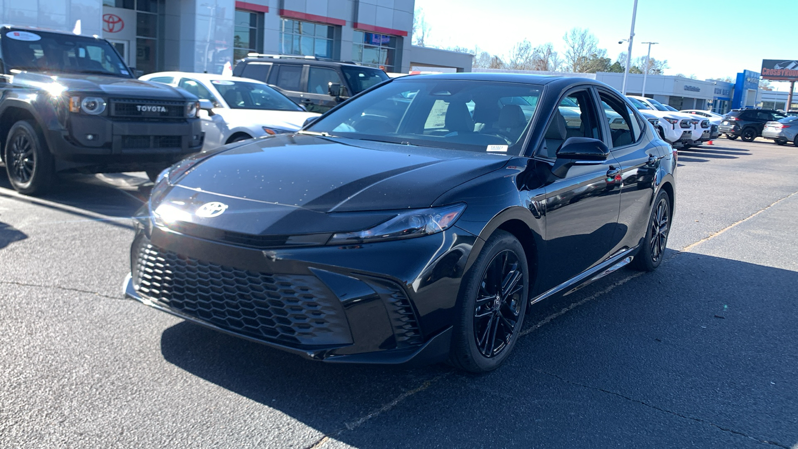 2025 Toyota Camry SE 3