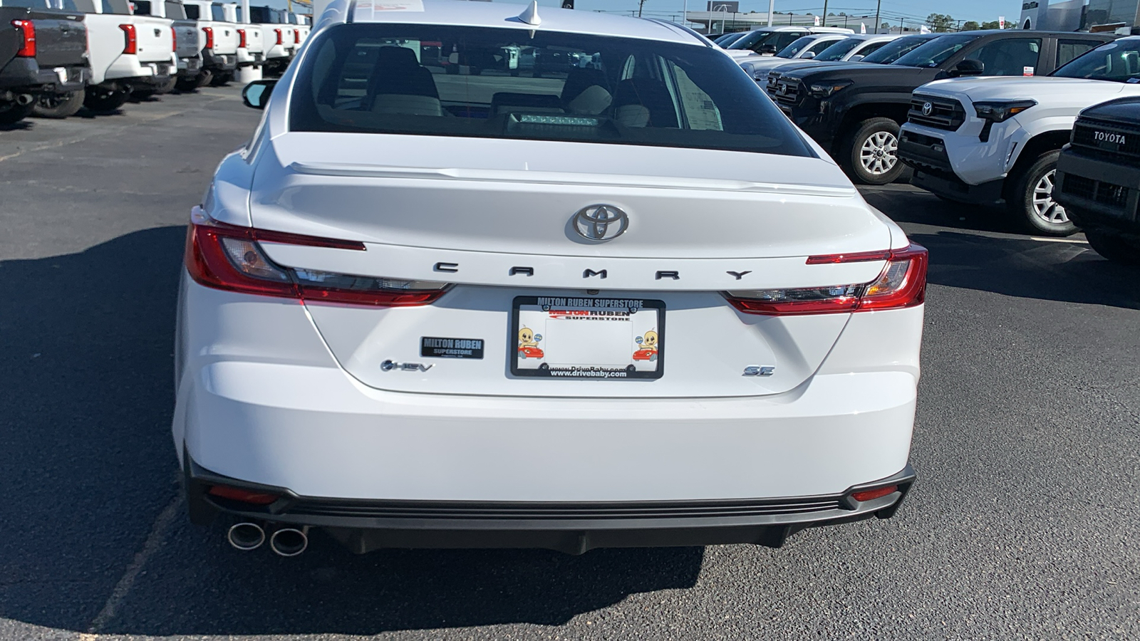 2025 Toyota Camry SE 7