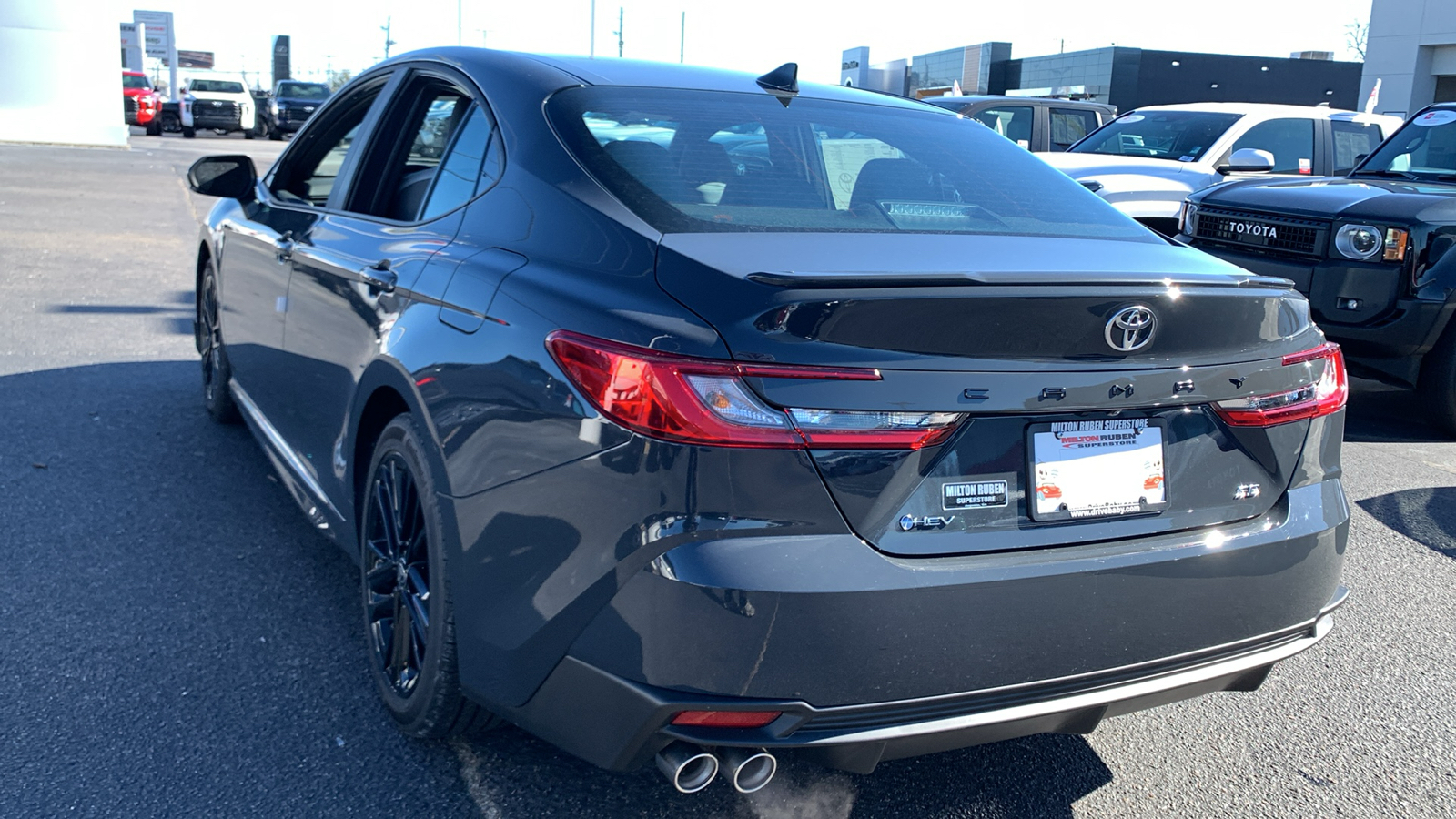 2025 Toyota Camry SE 5