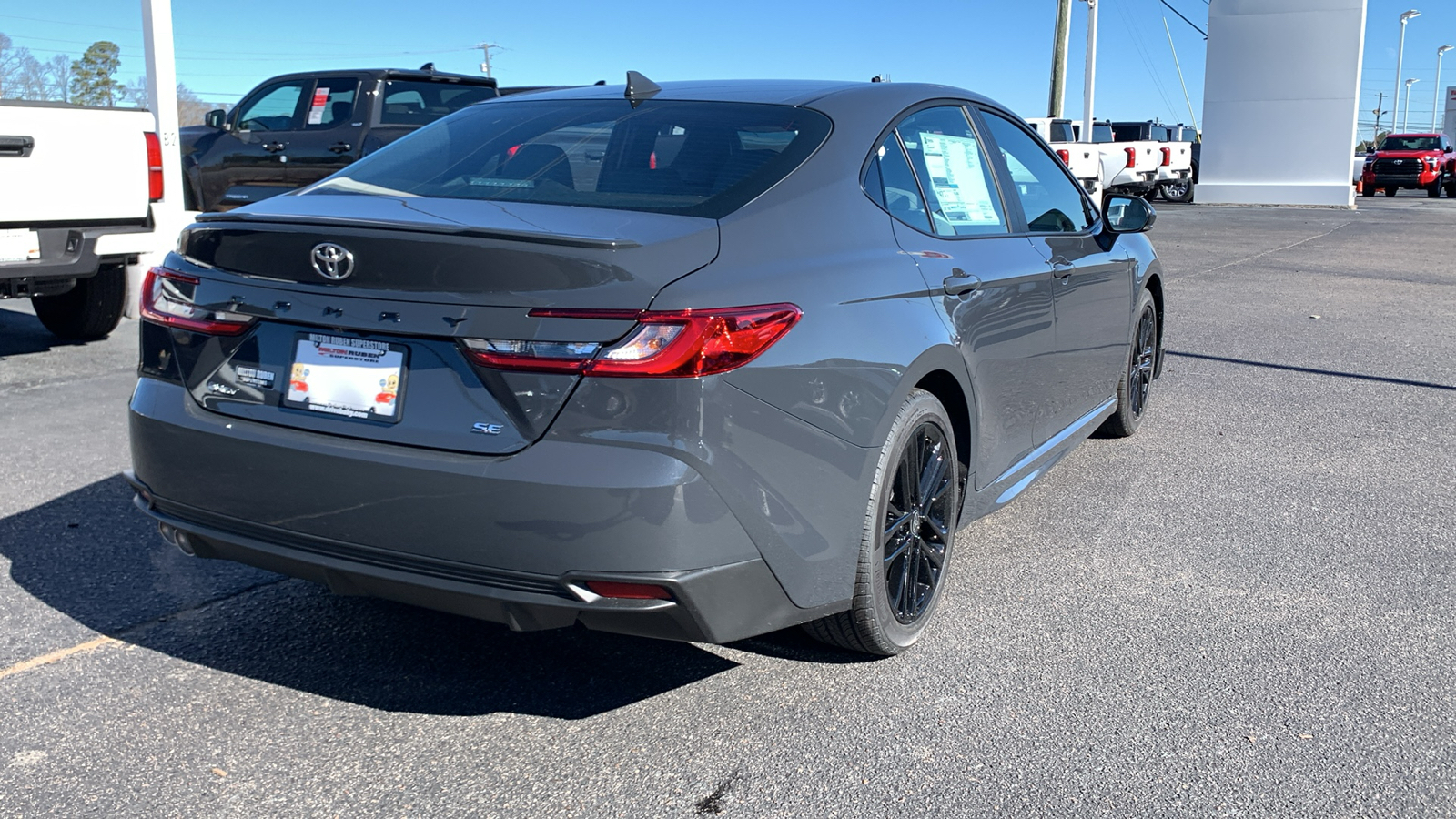 2025 Toyota Camry SE 7