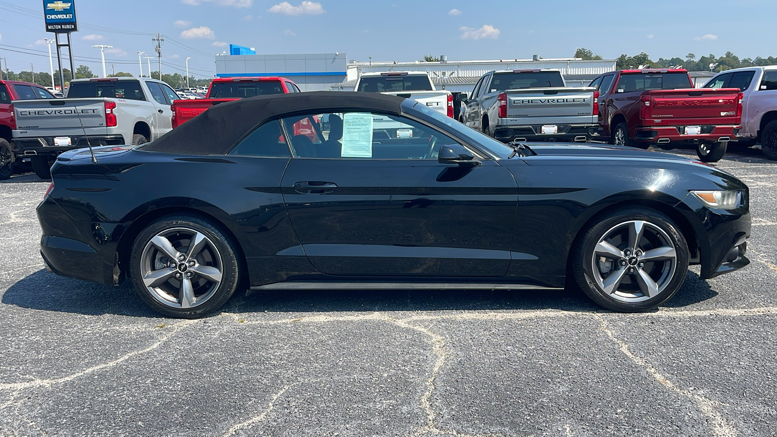 2016 Ford Mustang V6 9