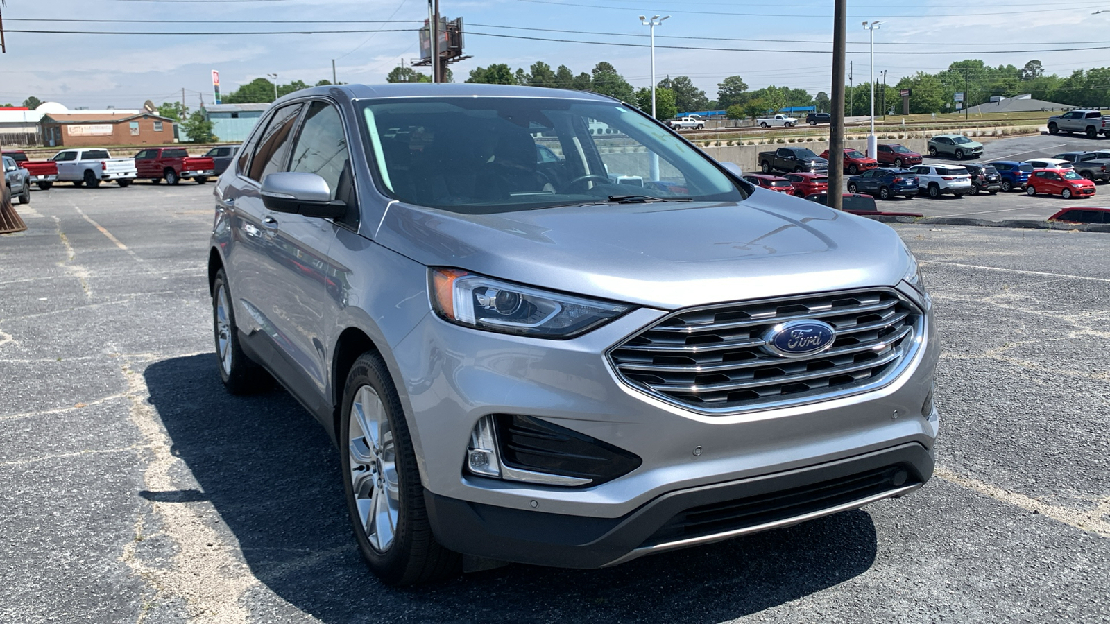 2022 Ford Edge Titanium 2