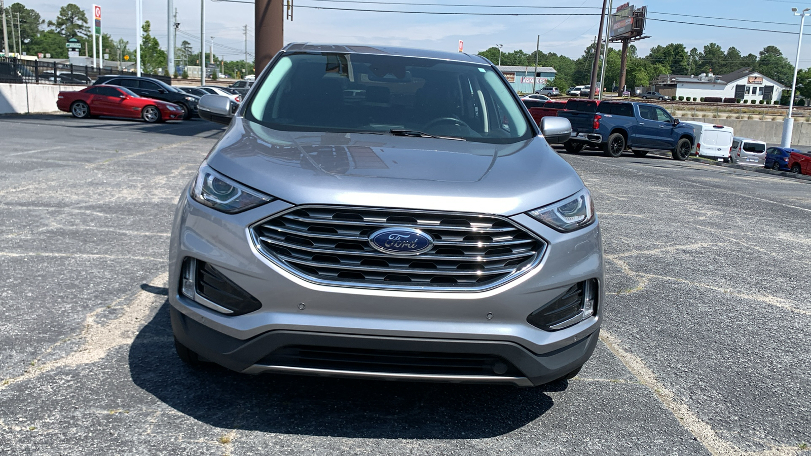 2022 Ford Edge Titanium 3