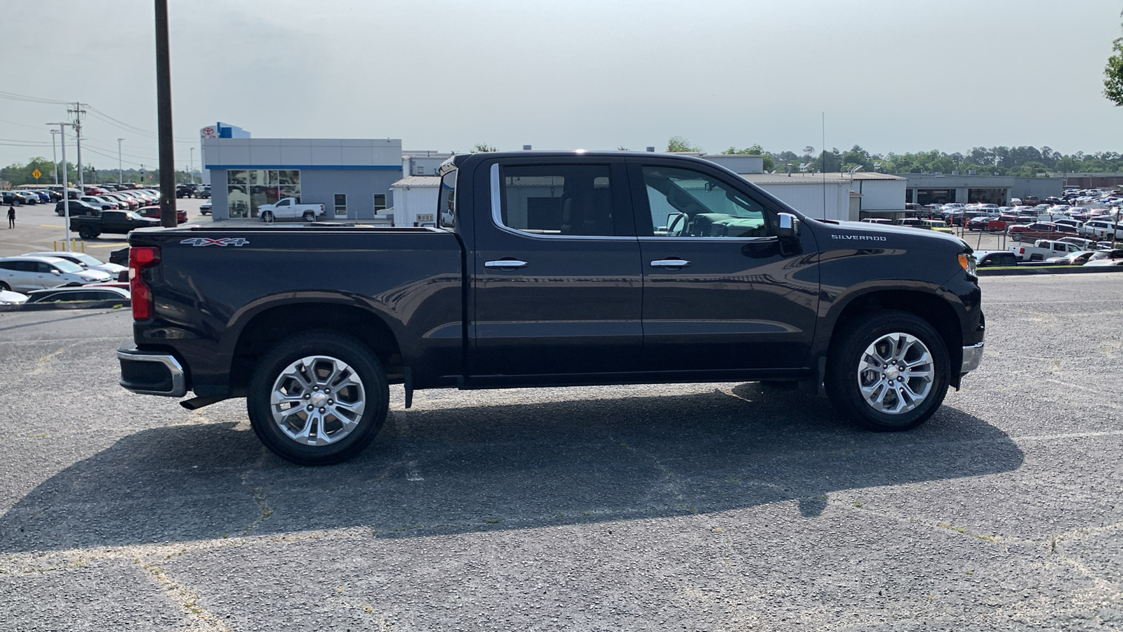 2023 Chevrolet Silverado 1500 LTZ 9