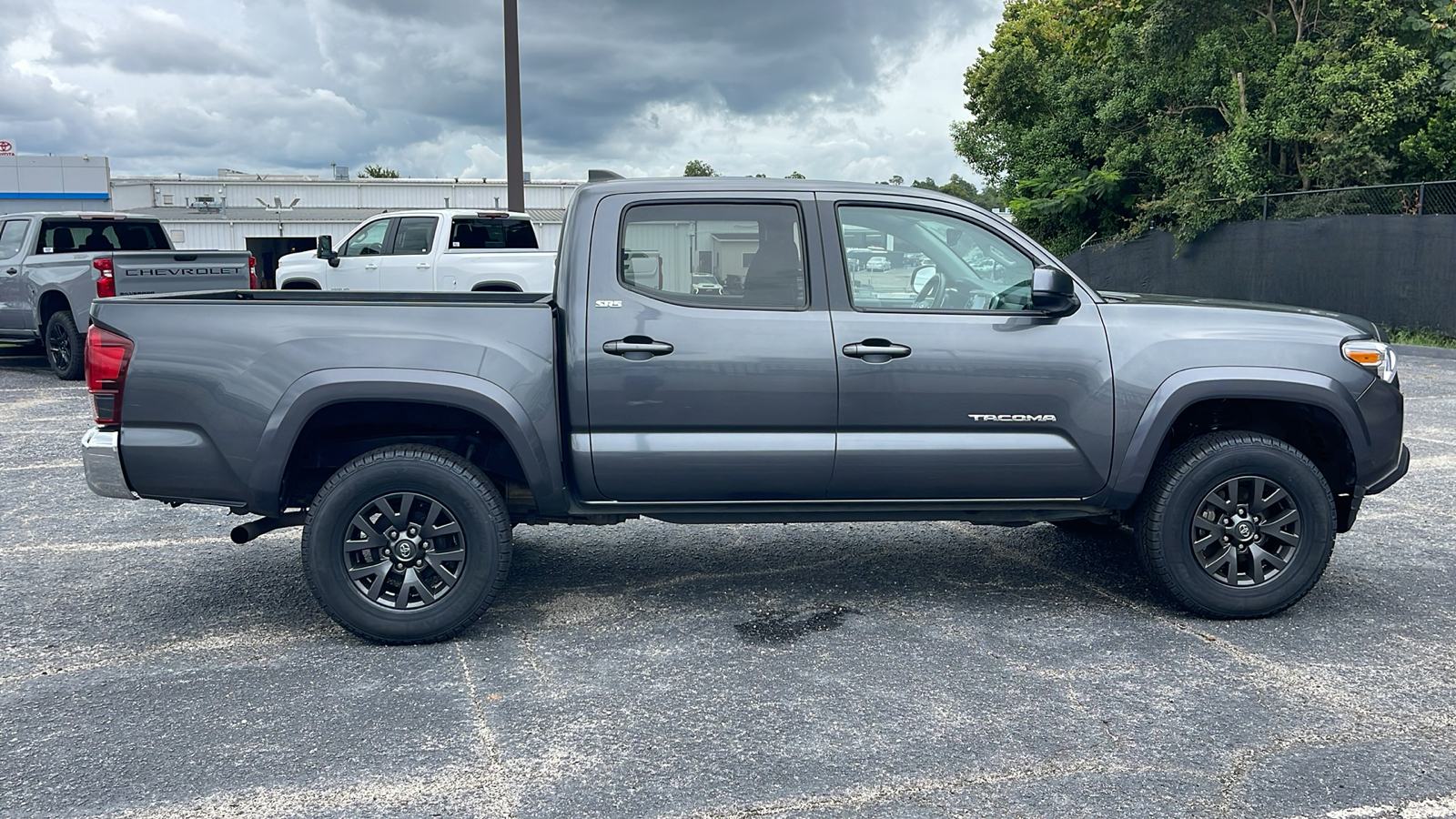 2022 Toyota Tacoma SR5 9