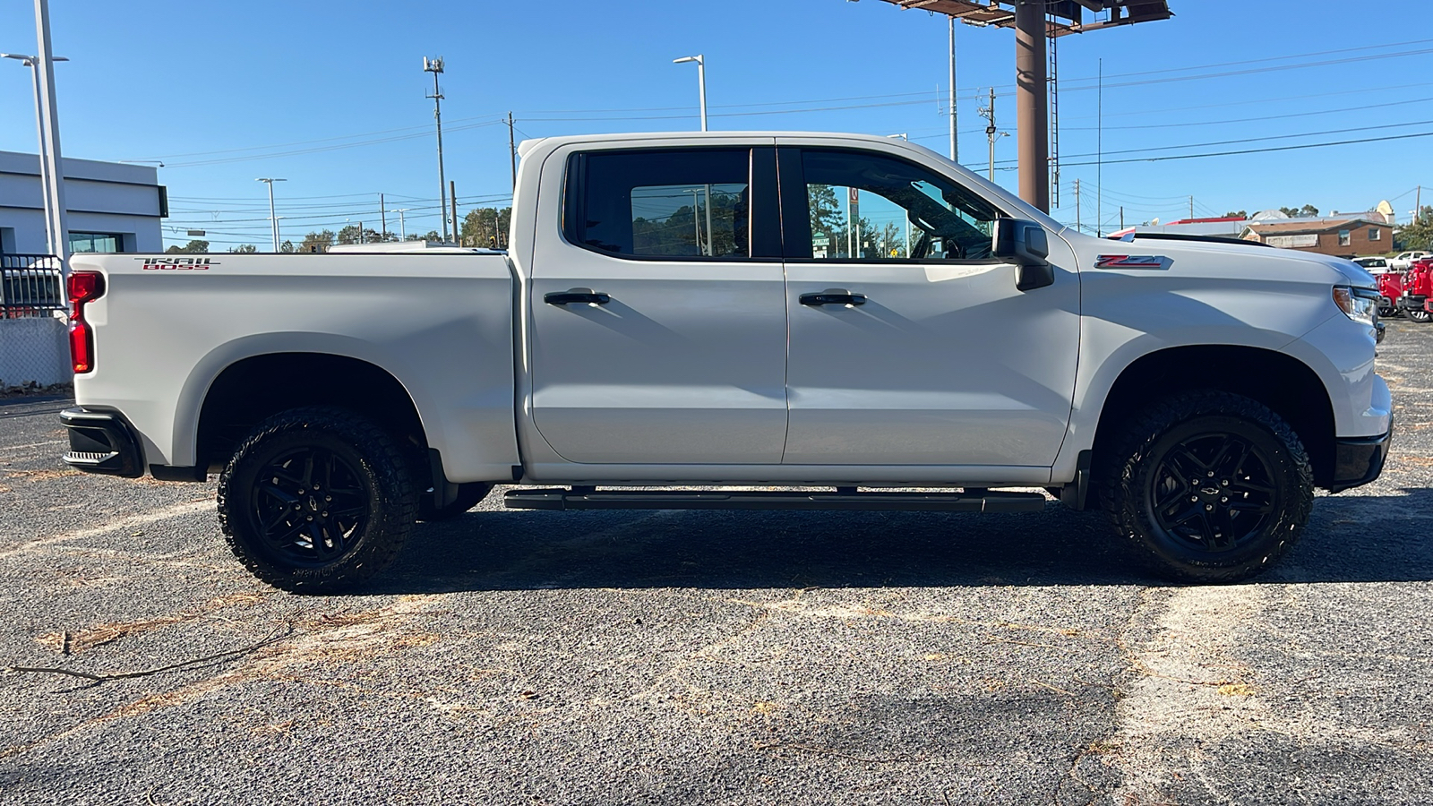 2023 Chevrolet Silverado 1500 LT Trail Boss 9